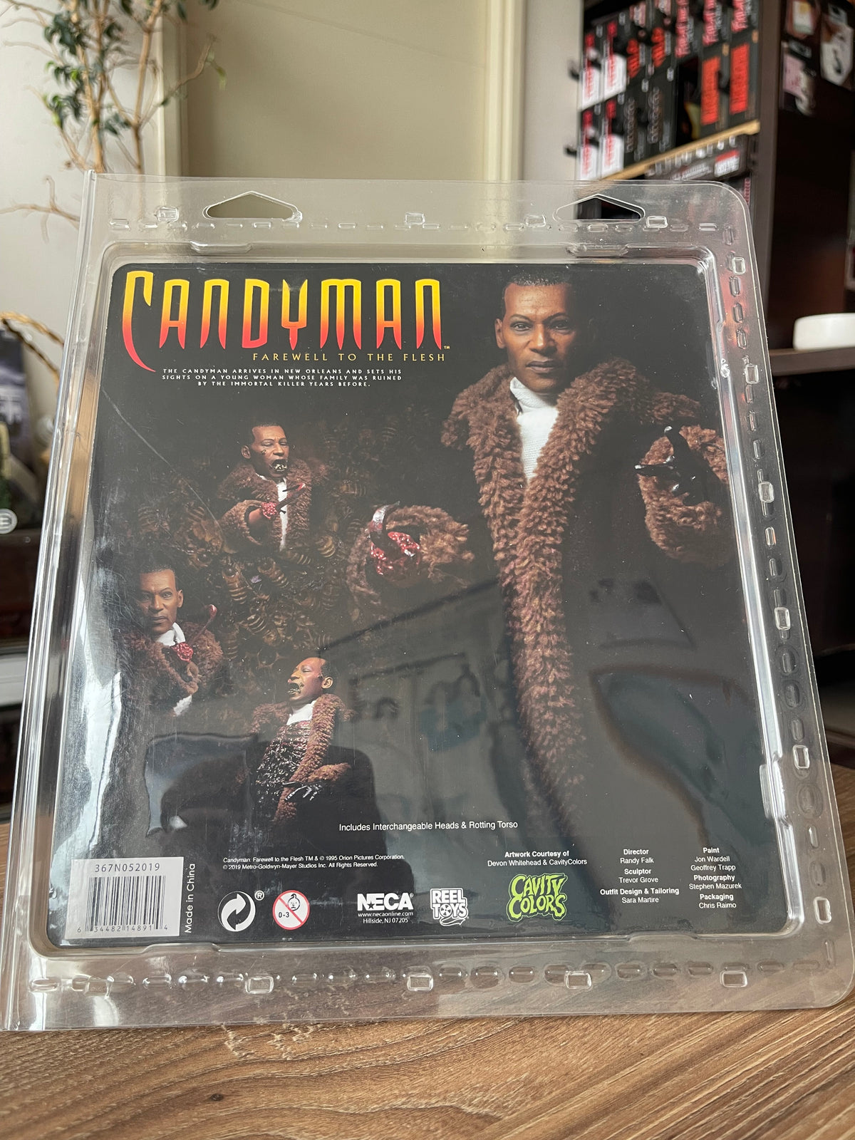 🐝🔪 CANDYMAN – NECA RETRO CLOTH 🔪🐝