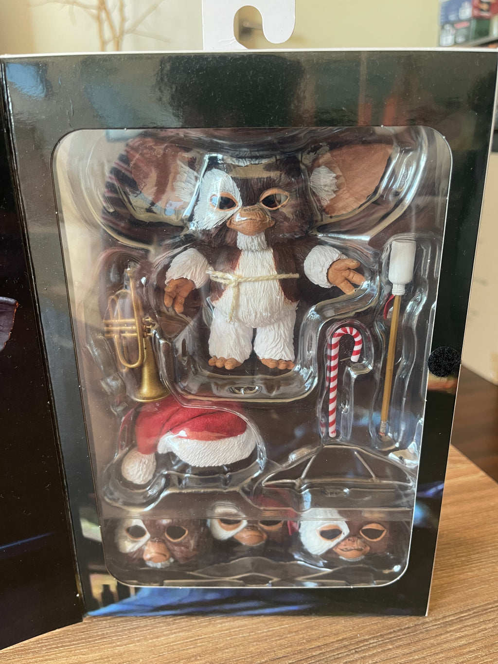 GIZMO (MOGWAI) GREMLINS NECA ULTIMATE