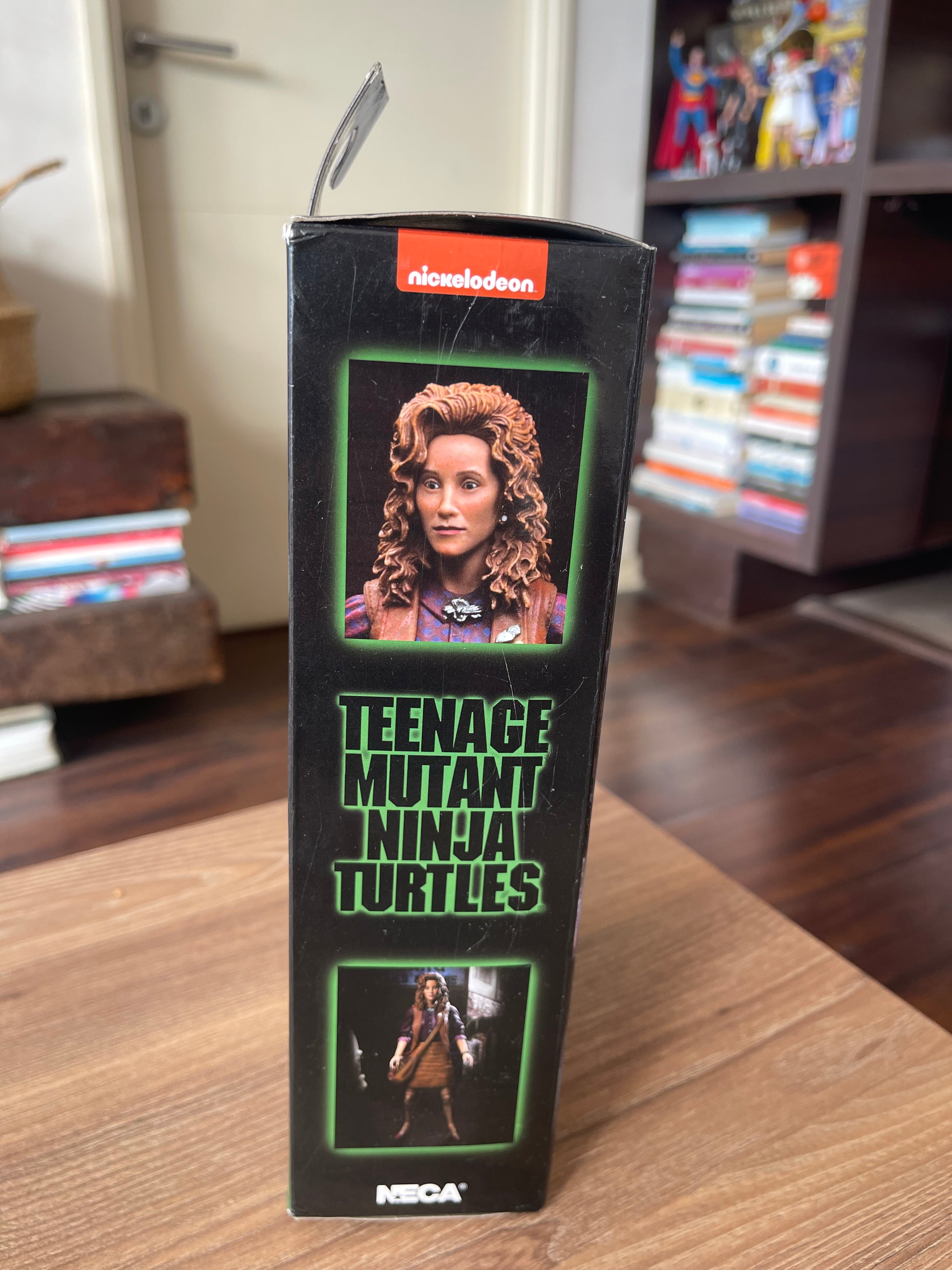 APRIL O’NEIL TMNT NECA ULTIMATE