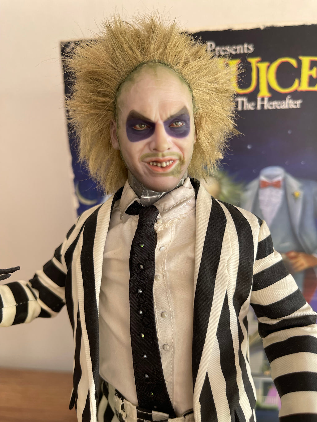 BEETLEJUICE-SIDESHOW ESCALA 1/6 versión PREMIUM