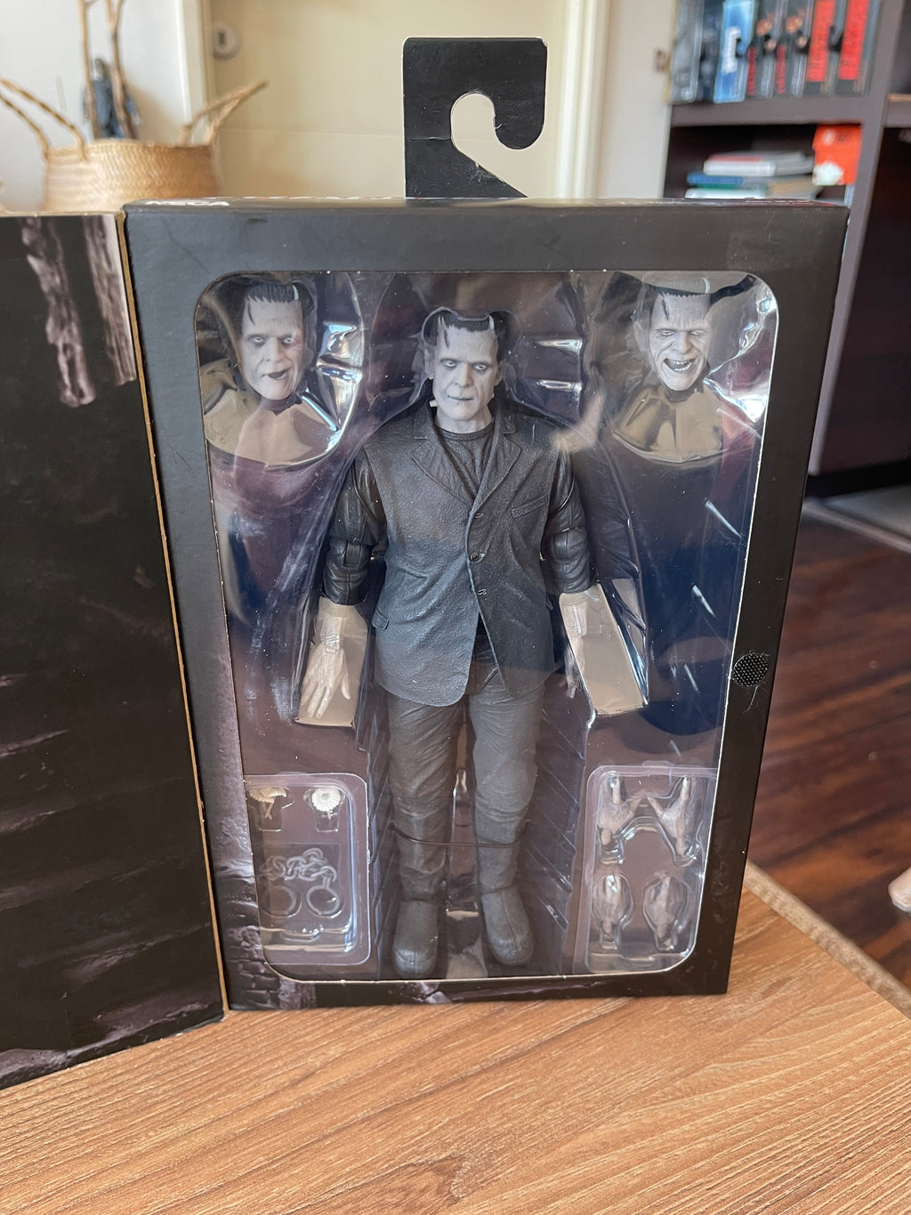 NECA ULTIMATE Universal Monsters Figura Ultimate Frankenstein's