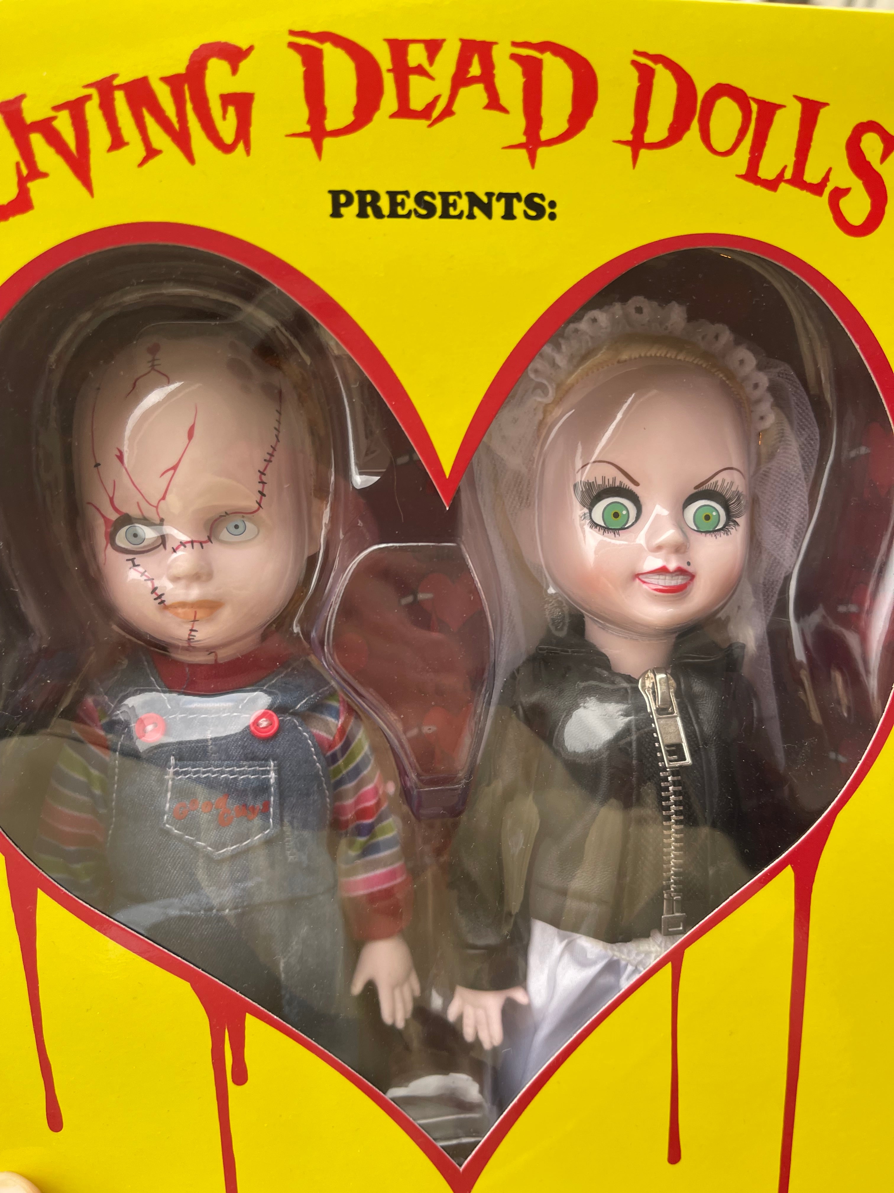 MEZCO Living Dead Dolls – Bride of Chucky: Chucky & Tiffany