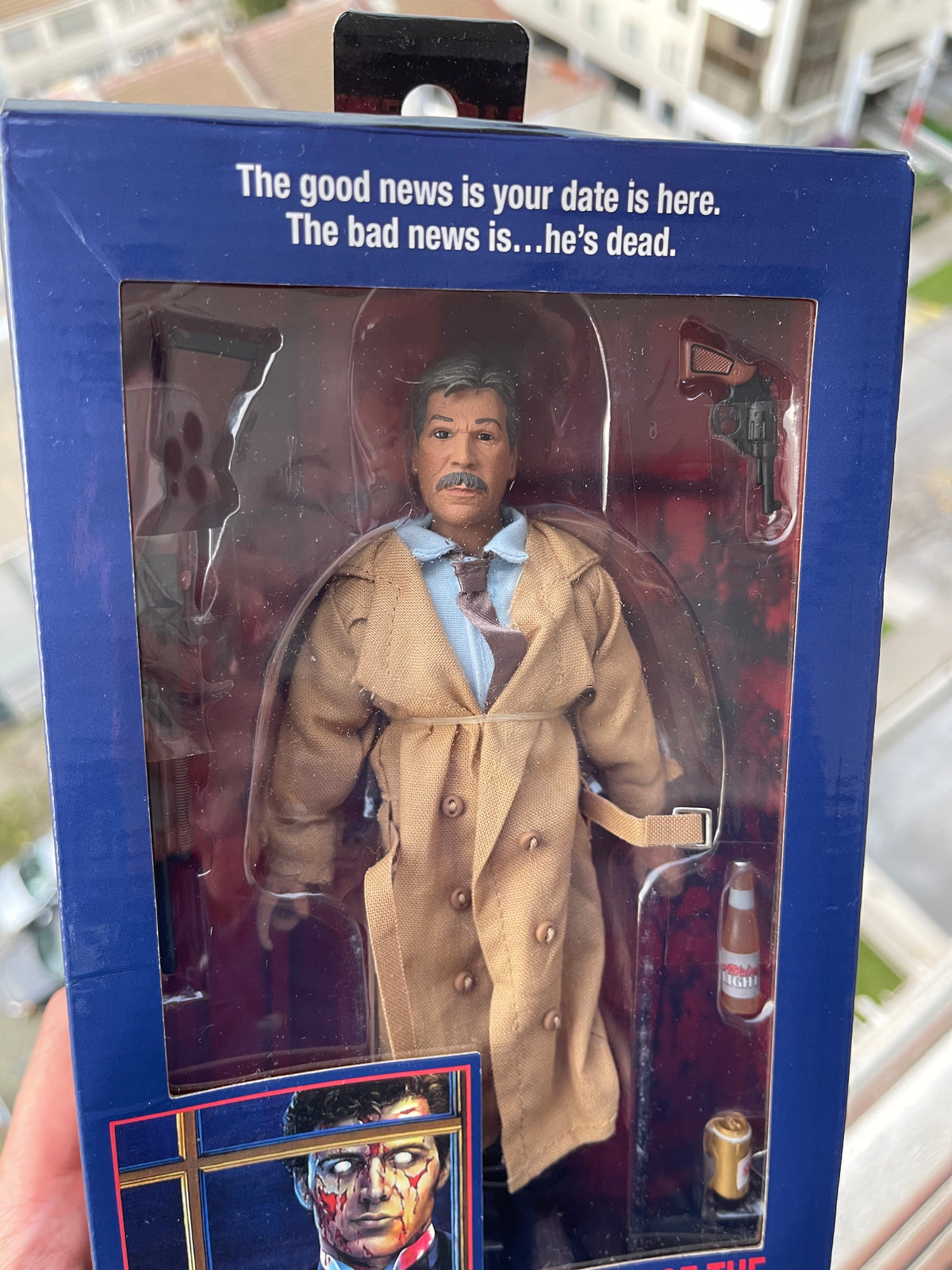 🕵️‍♂️🧟 NIGHT OF THE CREEPS – DETECTIVE RAY CAMERON NECA RETRO CLOTH 8” 🔥