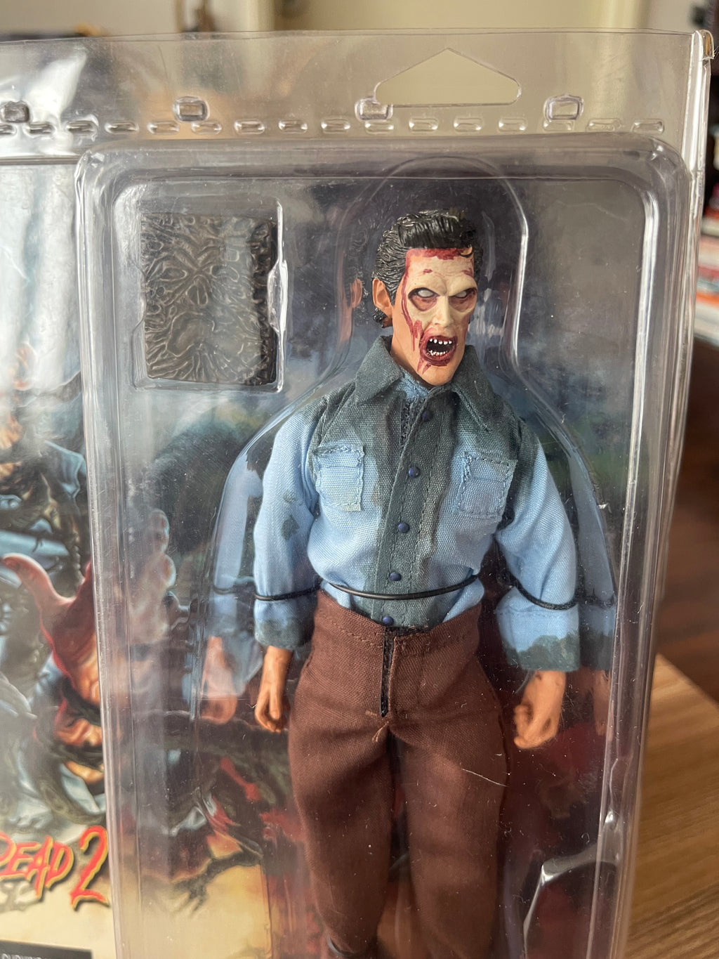 🧟‍♂️🩸 DEADITE ASH – EVIL DEAD 2 – NECA RETRO CLOTH 🩸🧟‍♂️