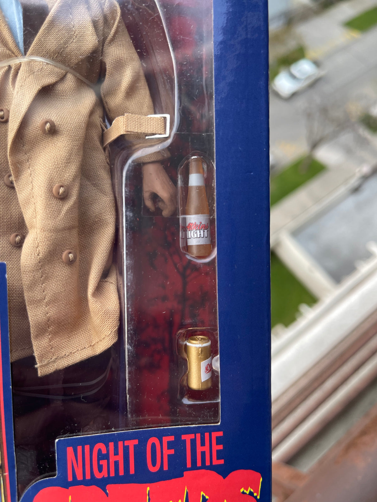 🕵️‍♂️🧟 NIGHT OF THE CREEPS – DETECTIVE RAY CAMERON NECA RETRO CLOTH 8” 🔥