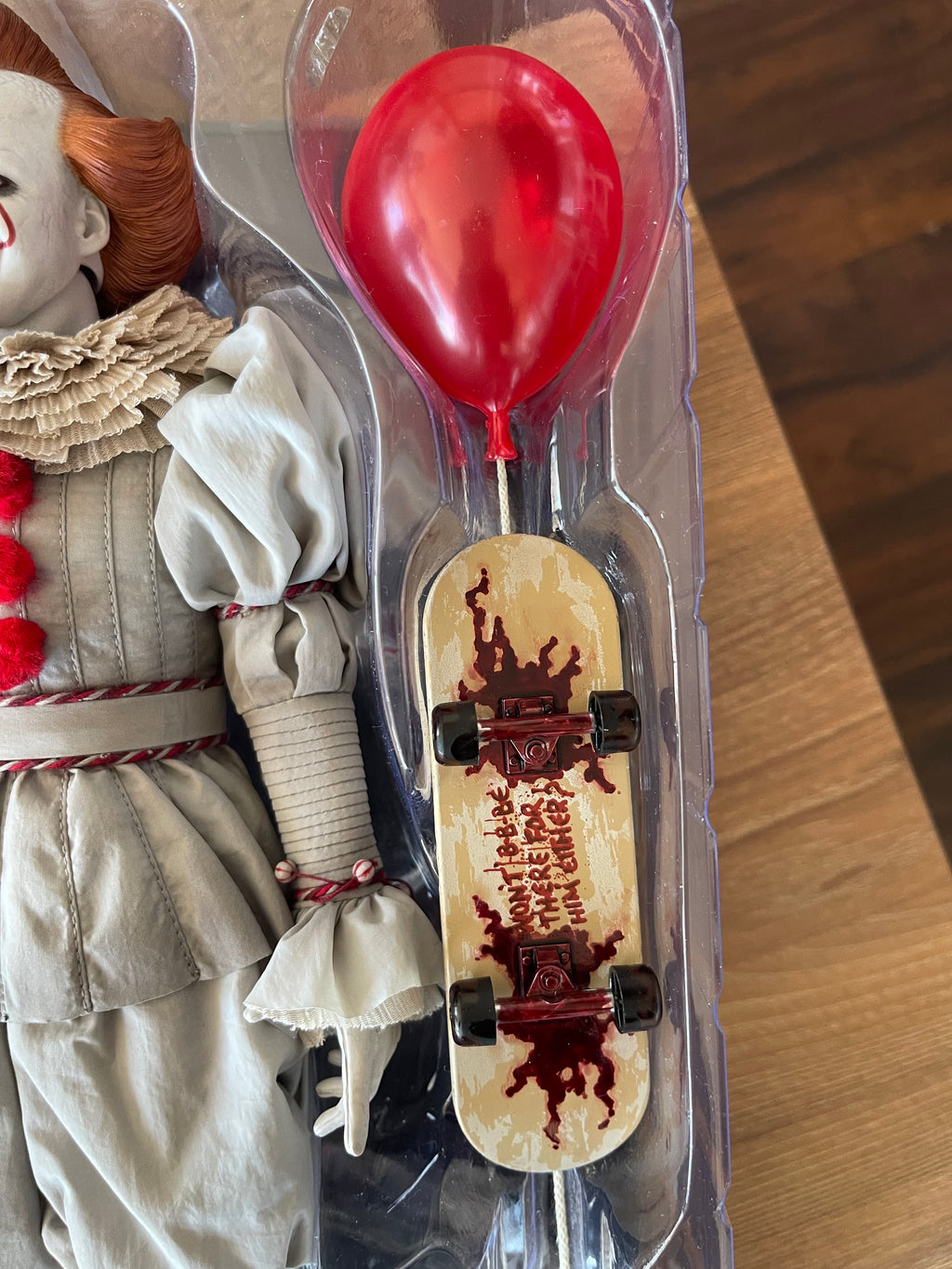 🎈🤡 IT (2017) – PENNYWISE 1/6 HOT TOYS 🤡🎈
