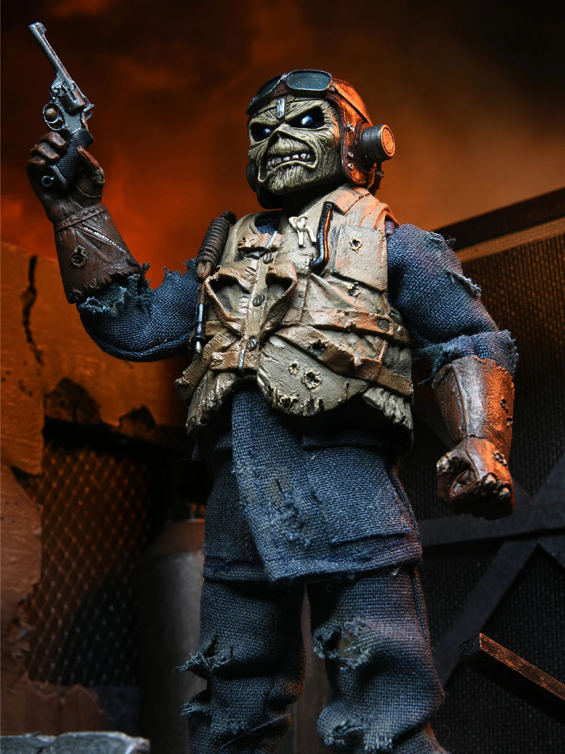 NECA Retro Cloth “Aces High” de Iron Maiden