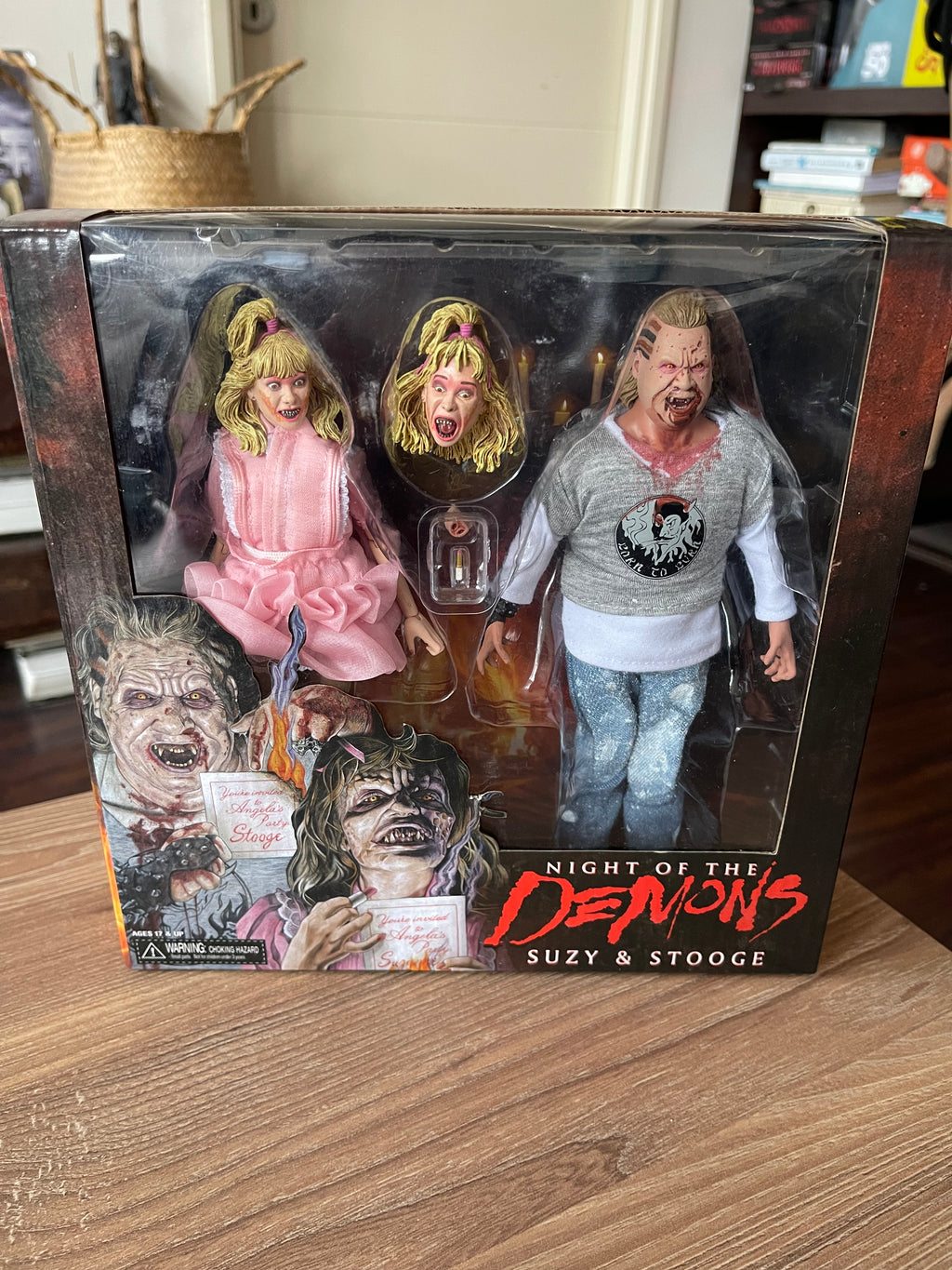 👹🔥 NIGHT OF THE DEMONS – SUZY & STOOGE 2-PACK 🔥👹NECA Retro Cloth – Scream Factory Exclusive (2.5000 Unidades Fabricadas, Edición Limitada)