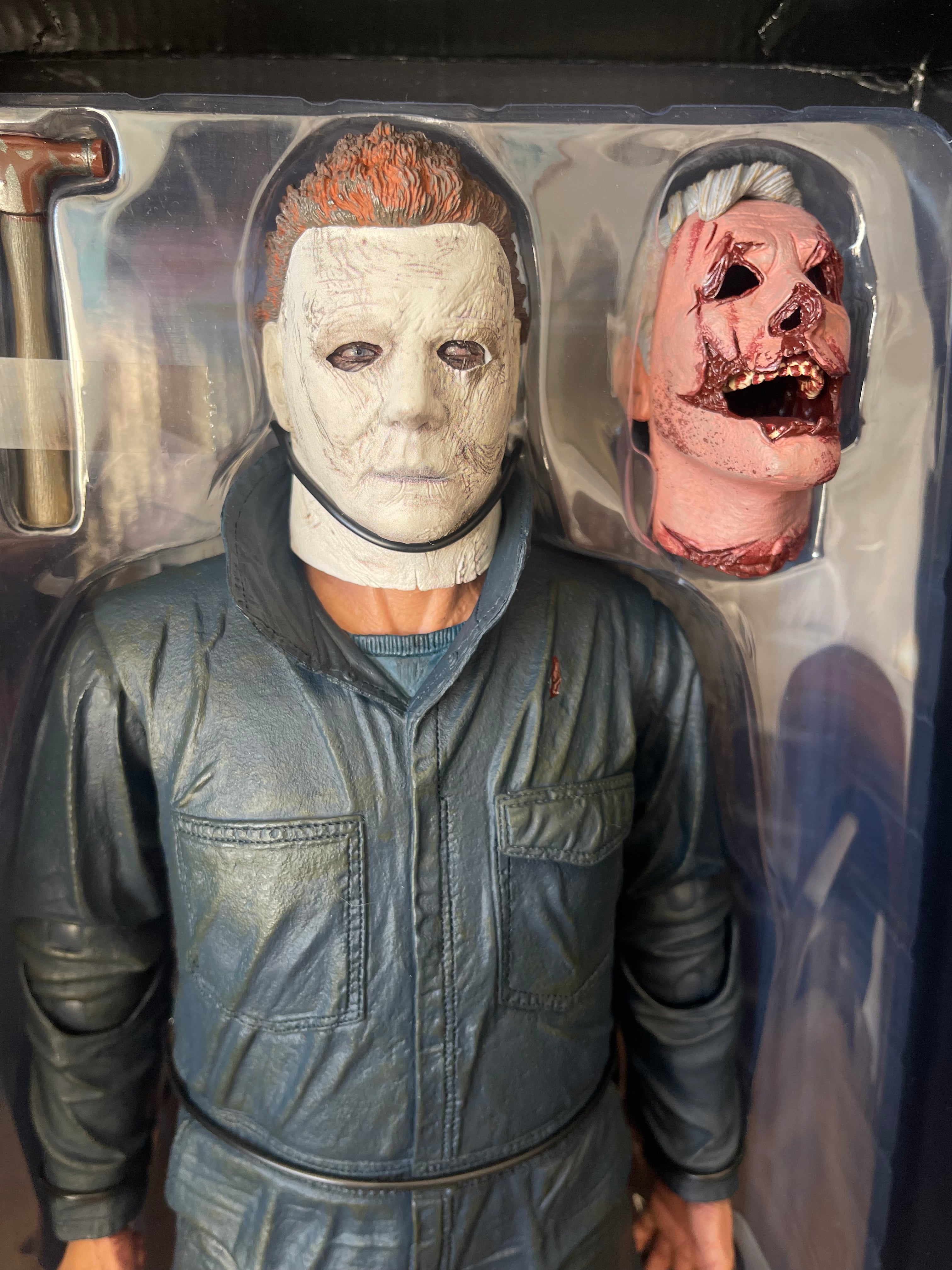 Michael Myers Neca Escala 1/4 (Halloween 2018) 18’ pulgadas de puro terror (más de 22 puntos de articulación)