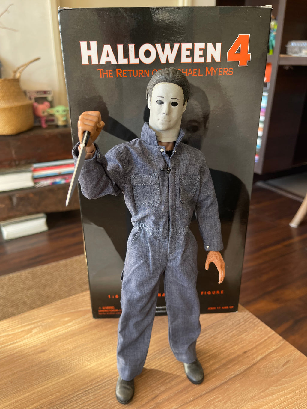 Halloween 4 The Return of Michael Myers (escala 1/6) Trick or Treat Studios
