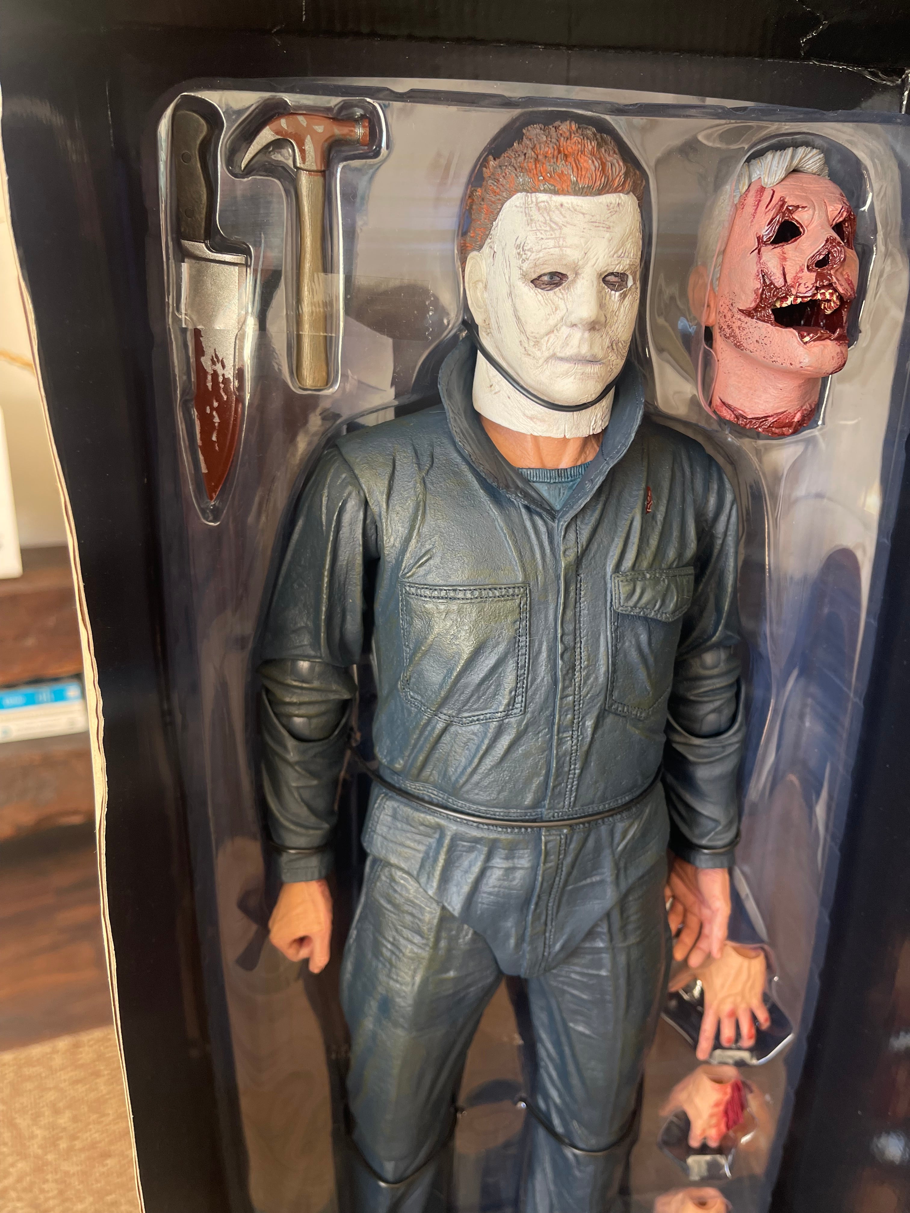 Michael Myers Neca Escala 1/4 (Halloween 2018) 18’ pulgadas de puro terror (más de 22 puntos de articulación)