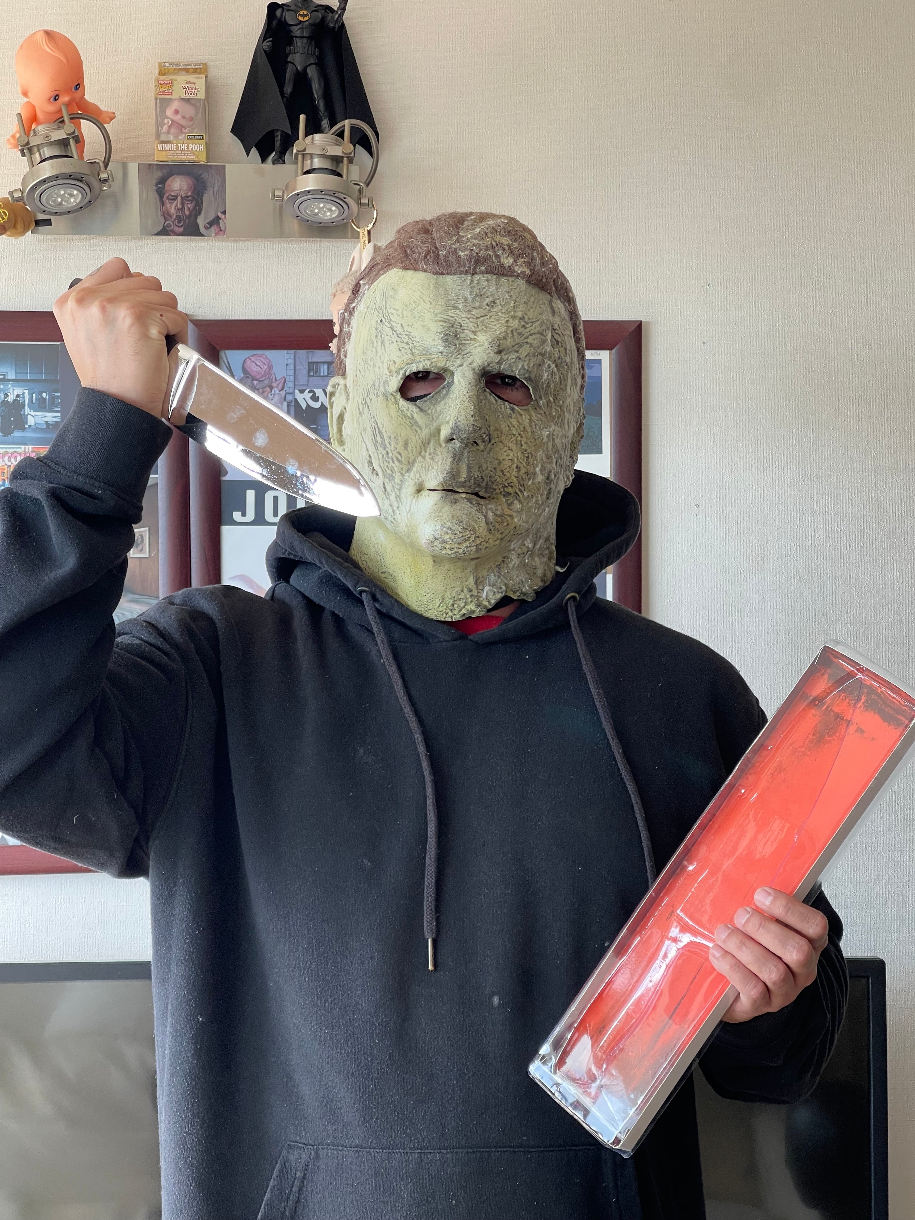MÁSCARA HALLOWEEN 🎃 KILLS + CUCHILLO 🔪 Y BASE TRICK OR TREAT STUDIOS