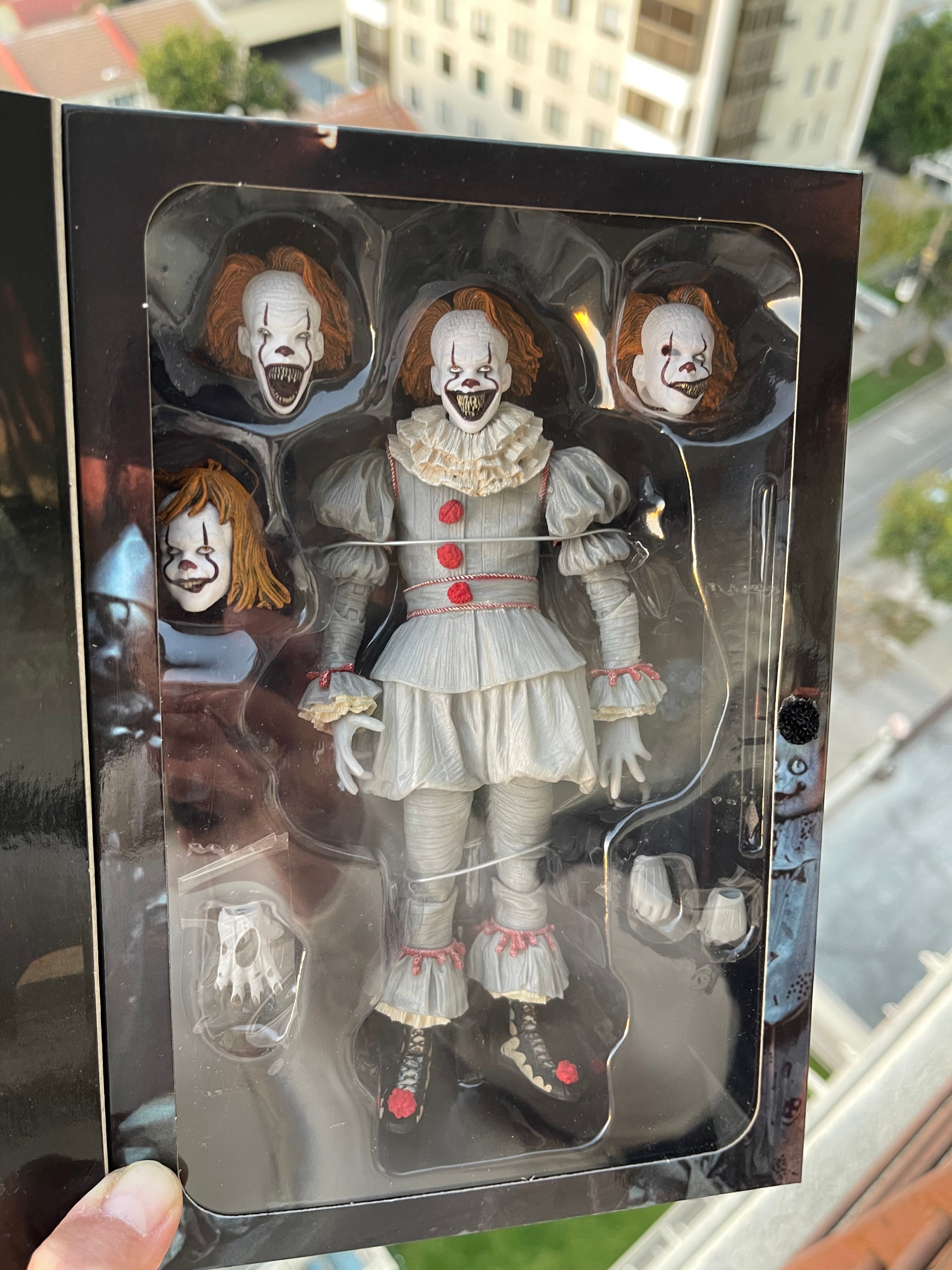 IT Pennywise Well House Neca Ultimate (2019)