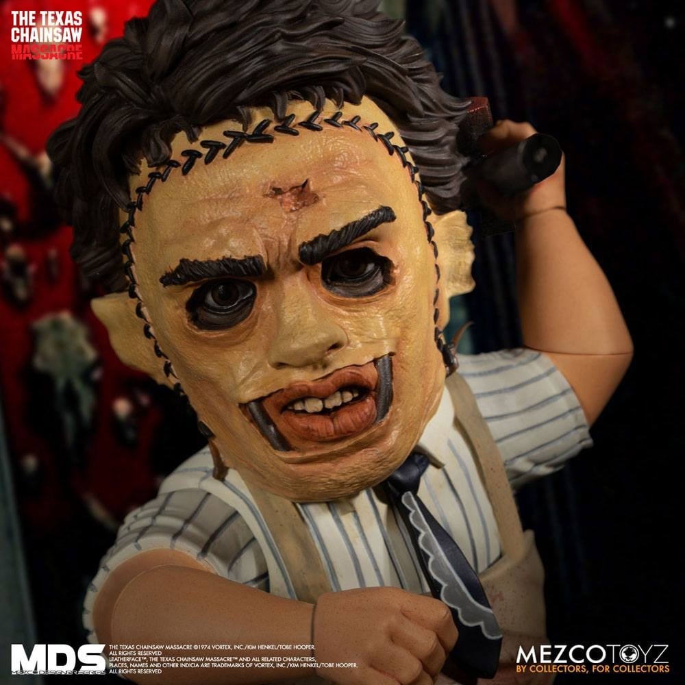 figura Mezco Designer Series (MDS) Leatherface está basada en la versión de 1974
