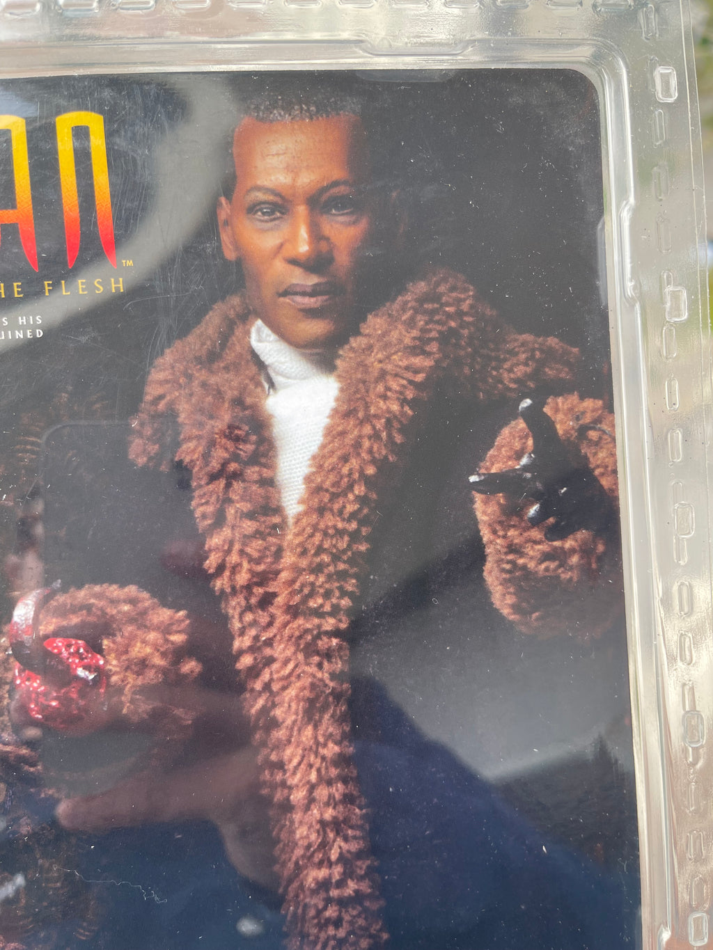 🐝🔪 CANDYMAN – NECA RETRO CLOTH 🔪🐝