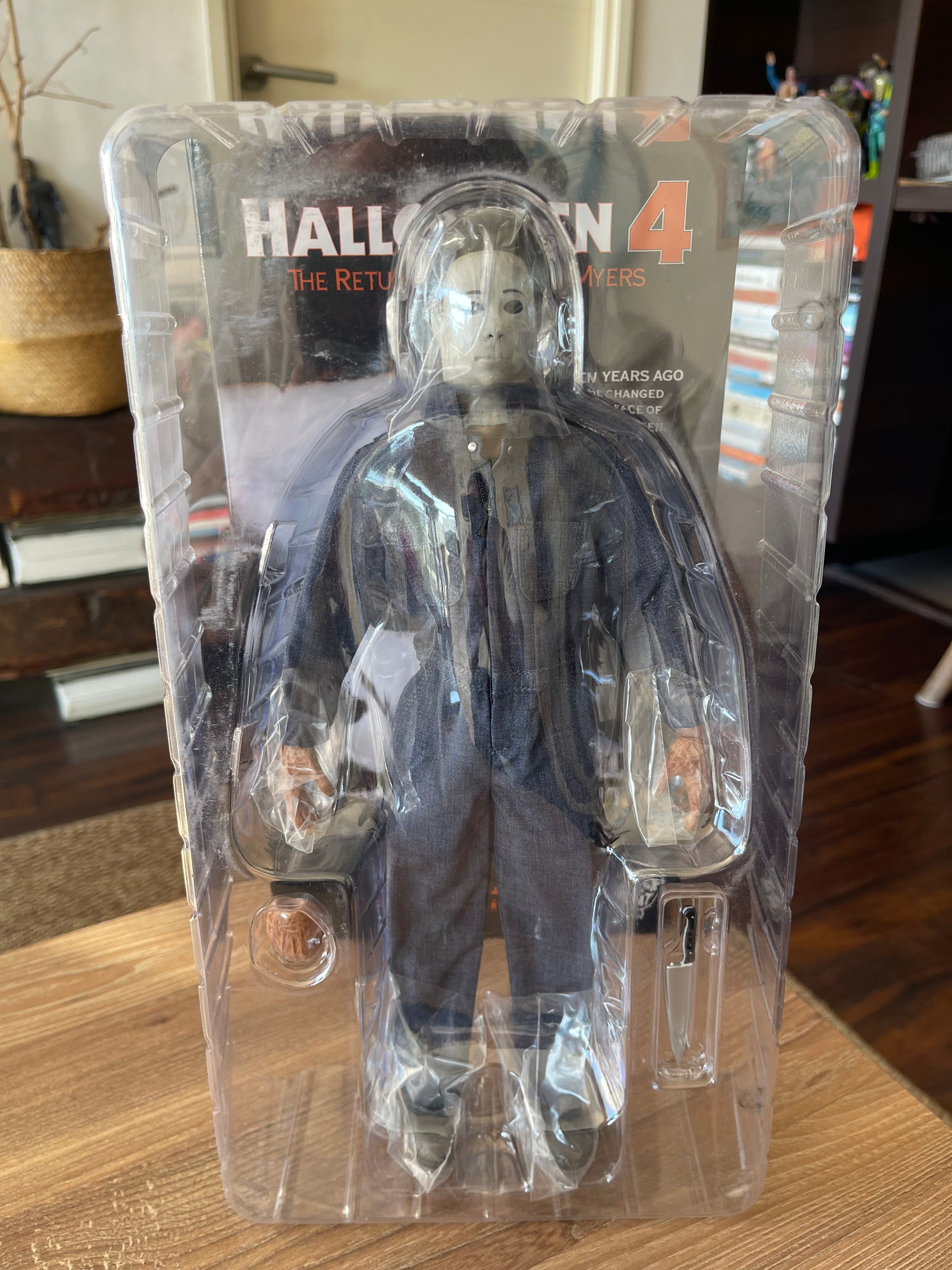 Halloween 4 The Return of Michael Myers (escala 1/6) Trick or Treat Studios