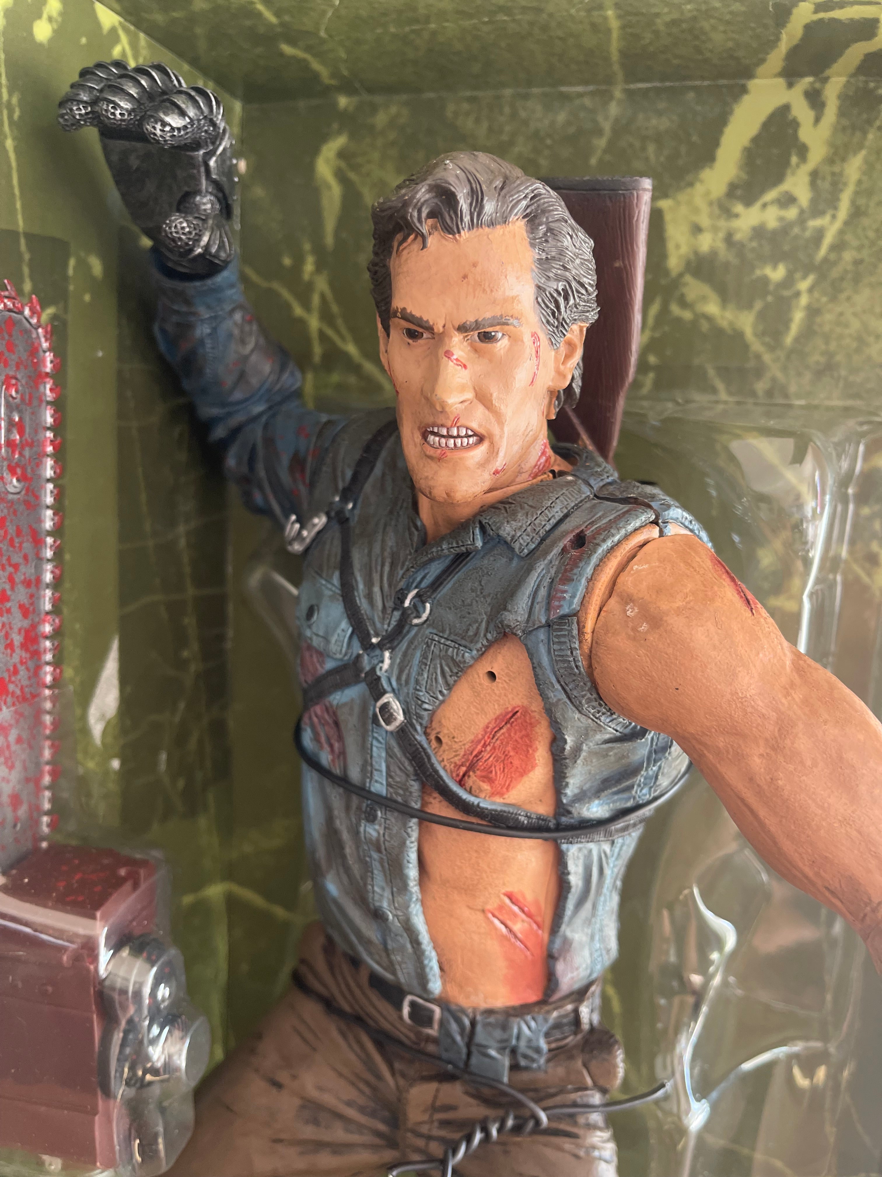 ASH THE ARMY OF DARKNESS MOVIE MANIACS SERIES 4 ESCALA 1/4 18” PULGADAS CON SONIDO Y SENSOR DE SONIDO AÑO 2001