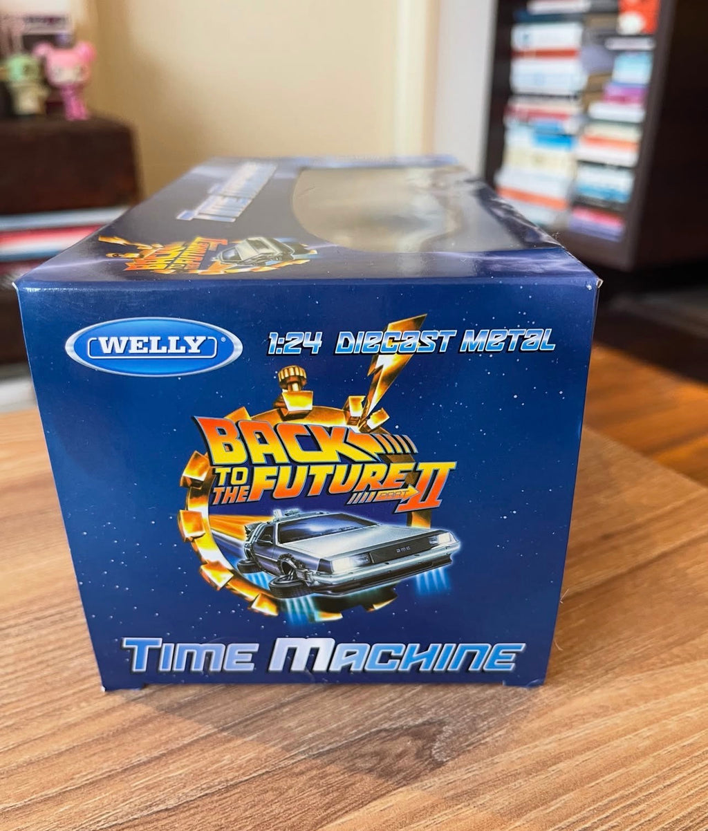 DeLorean Back  to the future II WELLY ESCALA 1:24 DIE CAST