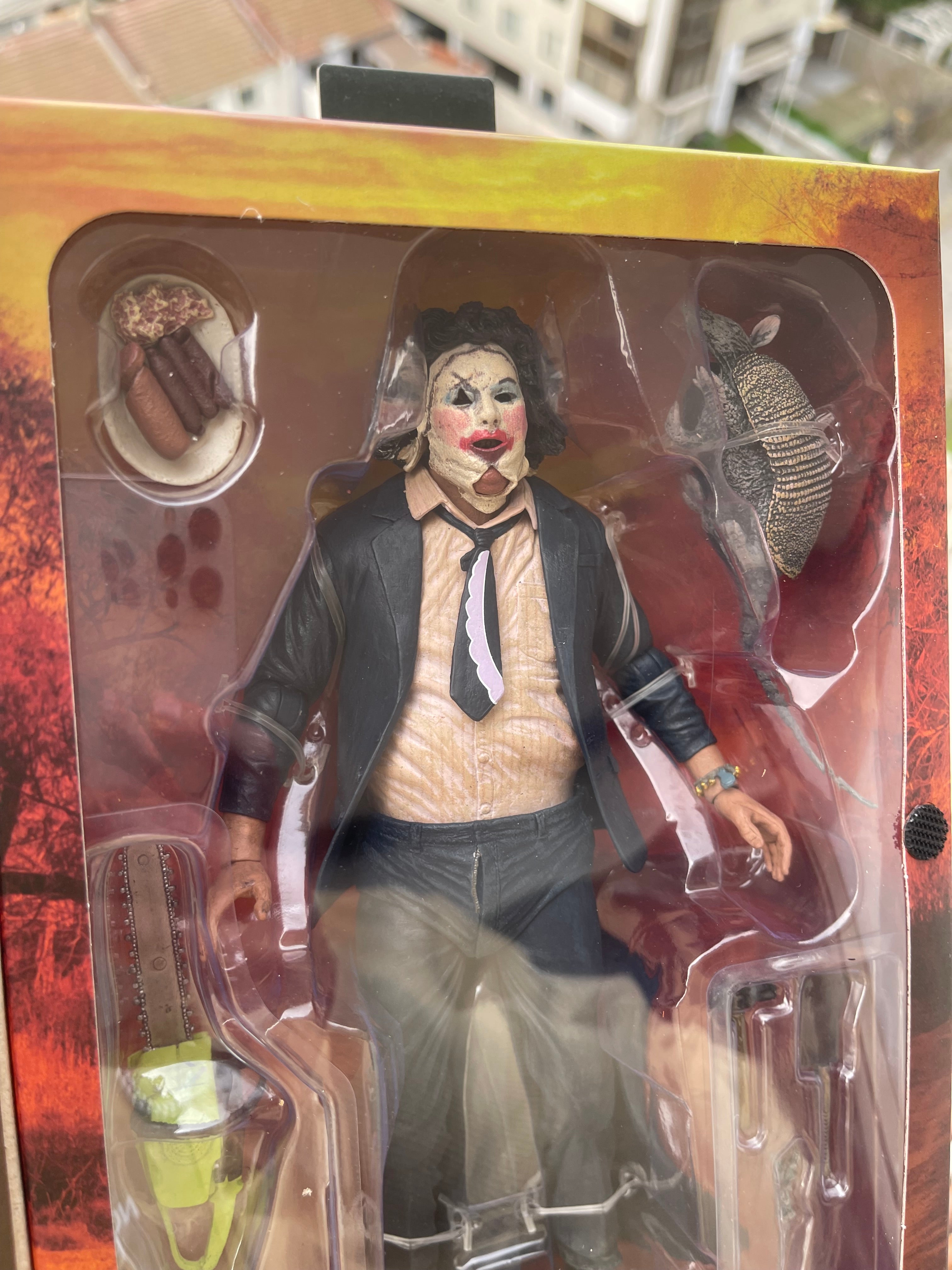 🔪 NECA ULTIMATE LEATHERFACE – PRETTY WOMAN 👗🩸