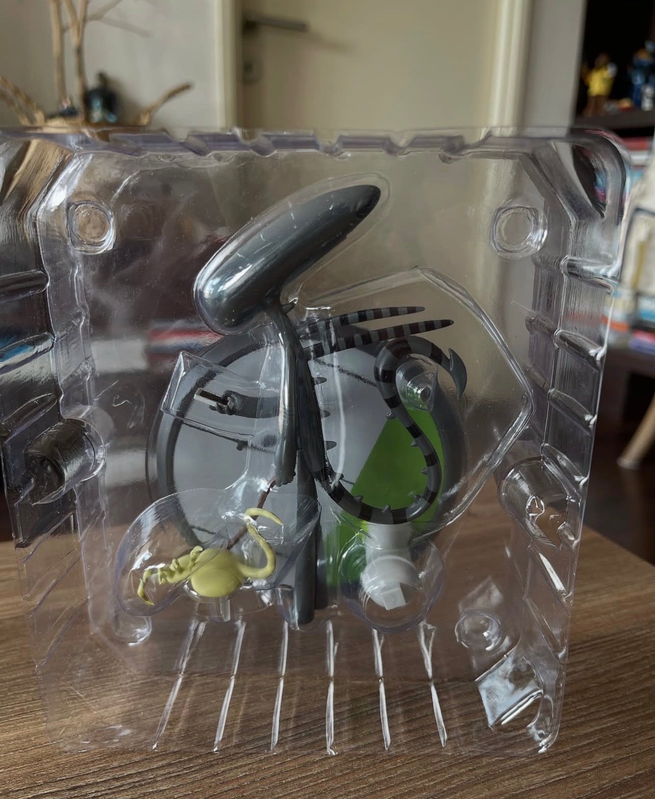 DIORAMA ALÍEN XENOMORPH LOOTCRATE (año 2018)