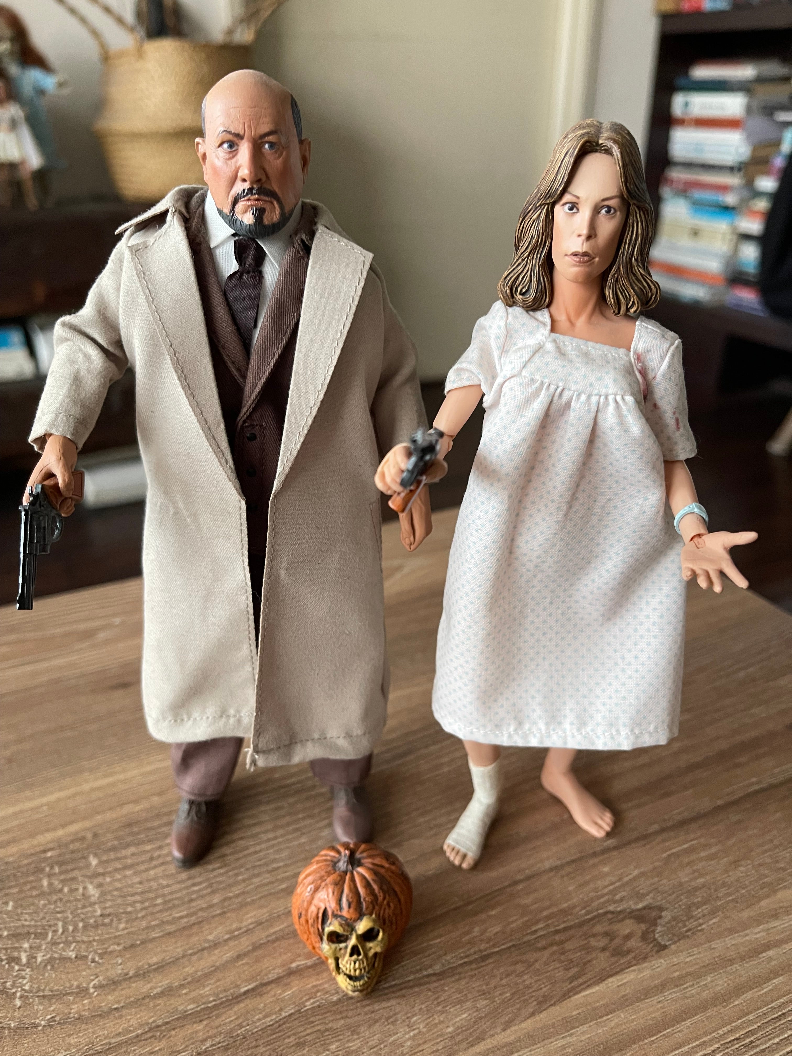 Dr.Loomis & Laurie Strode Neca Retro Cloth Halloween 🎃 Parte II
