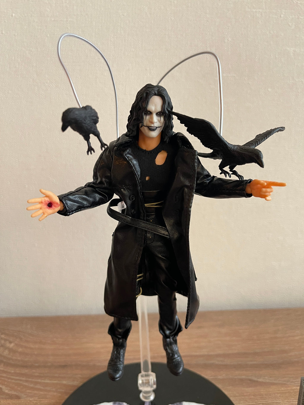 Mezco One:12 Collective-The Crow( Eric Draven)