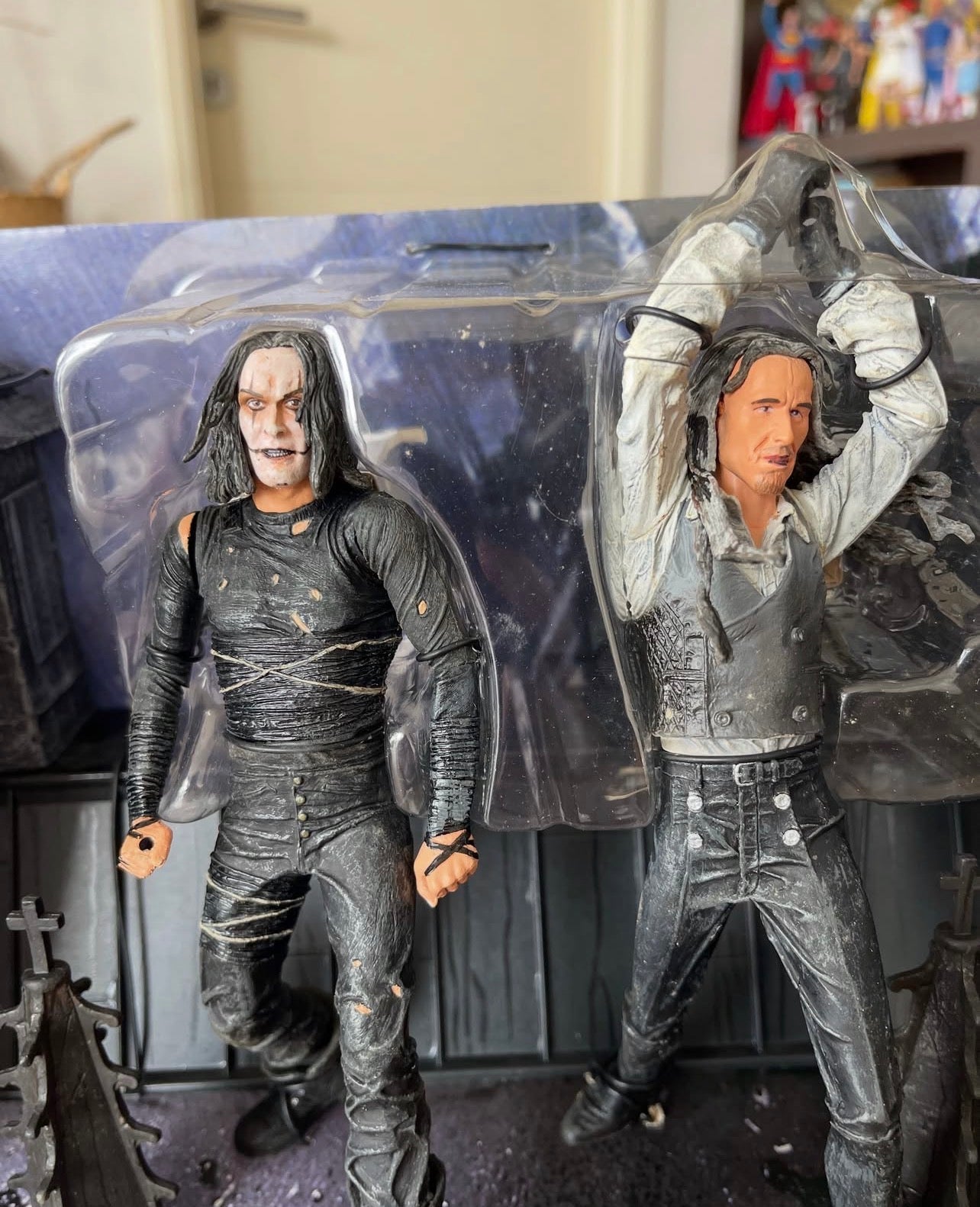NECA Cult Classics – The Crow: Eric Draven vs Top Dollar
