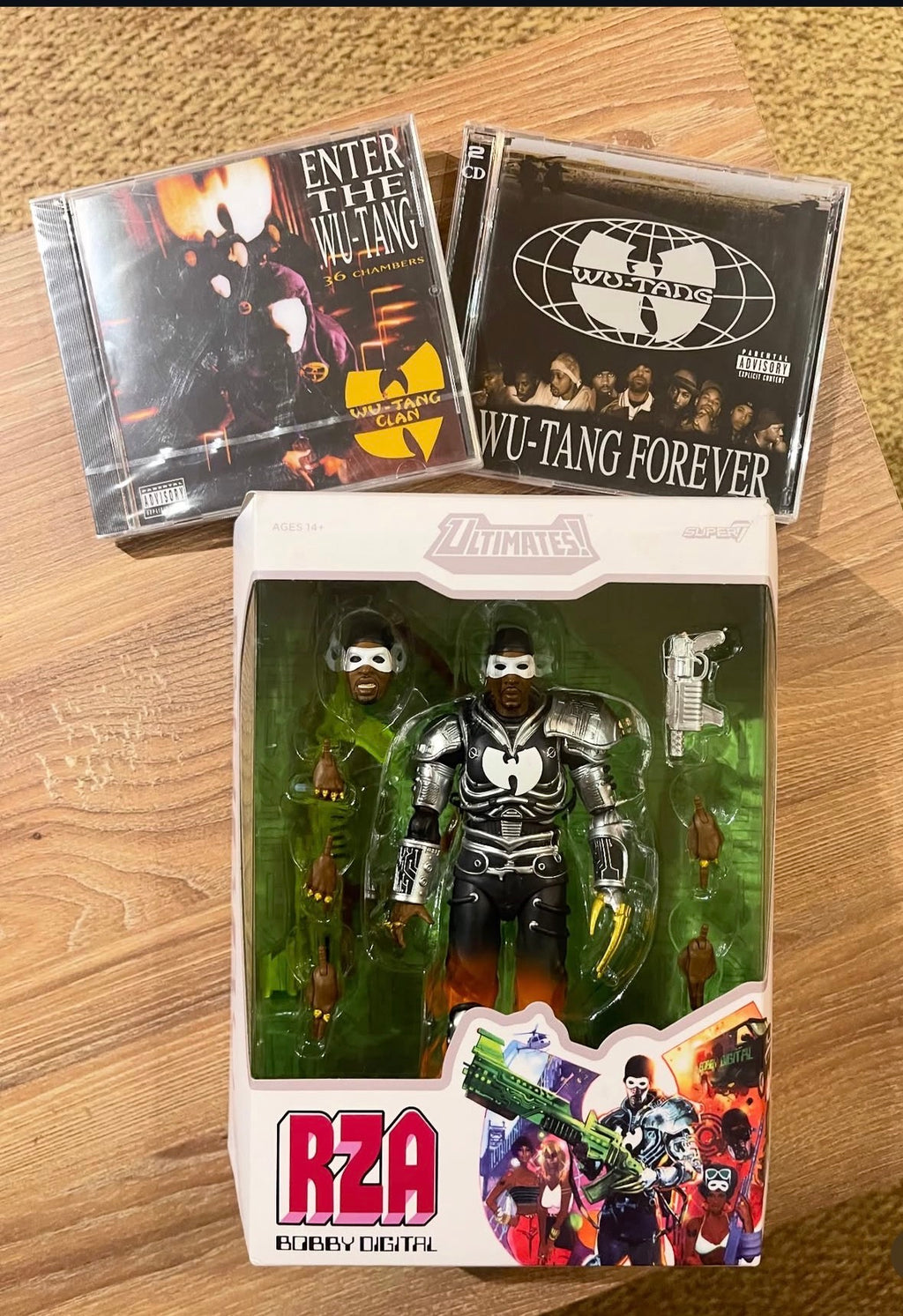 Super7 ULTIMATES! RZA Bobby Digital (7”)