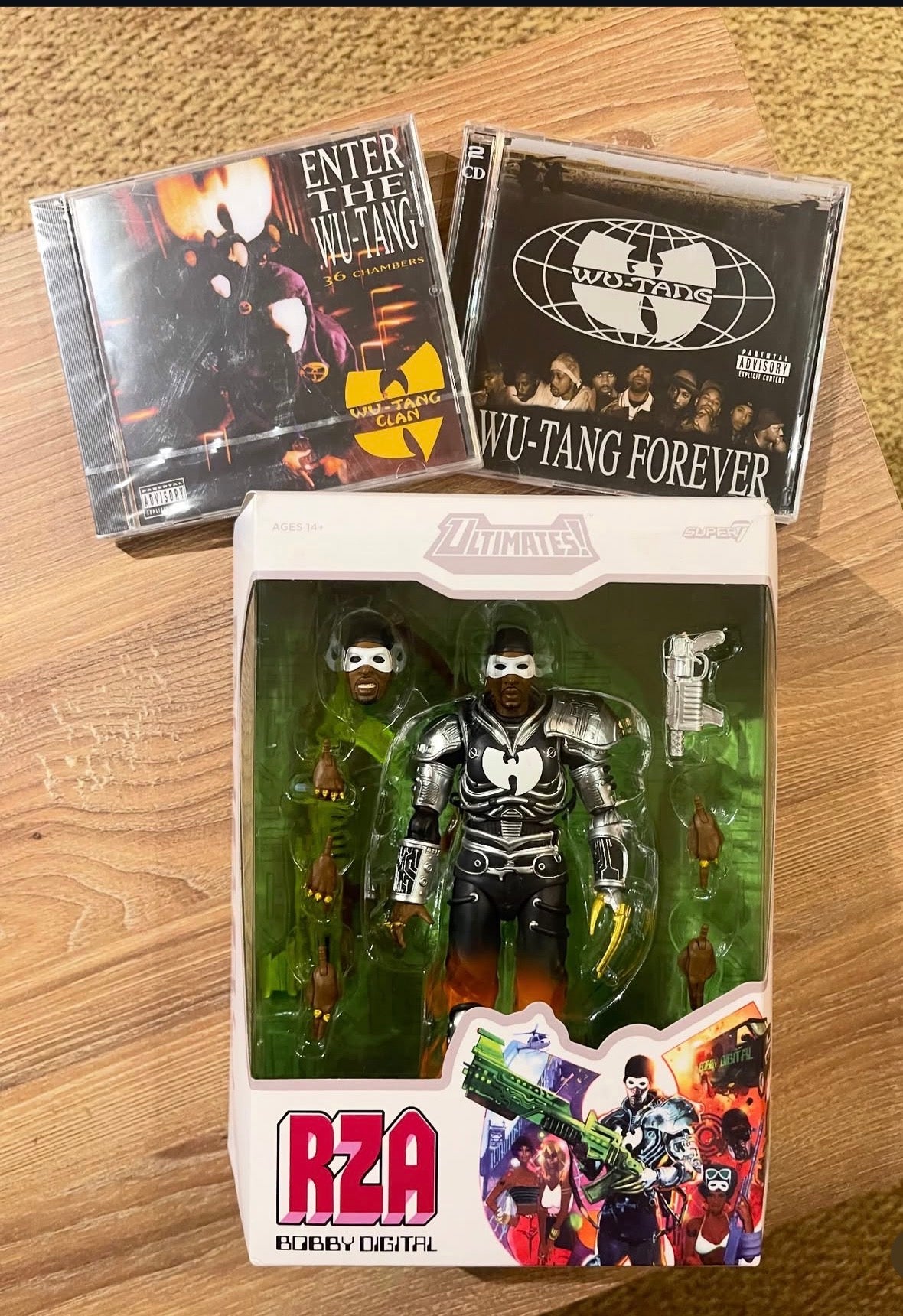 Super7 ULTIMATES! RZA Bobby Digital (7”)