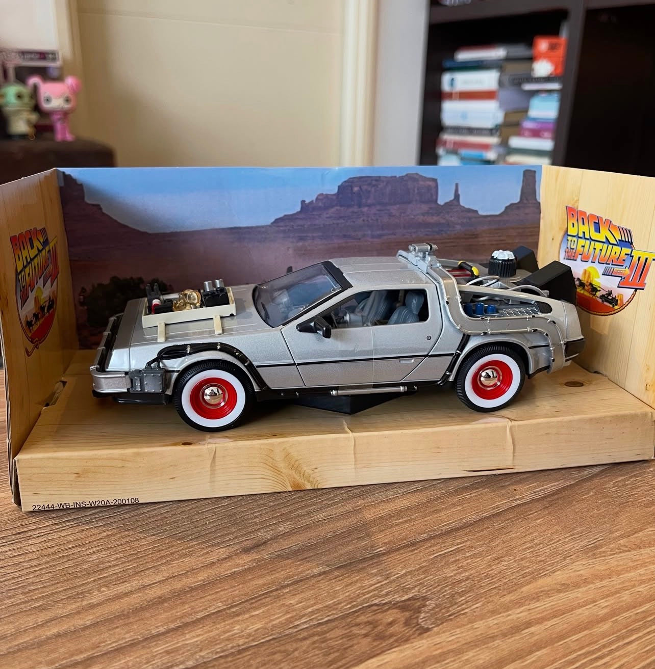 DeLorean Time Machine back to the future III Escala 1:24 DIE CAST WELLY