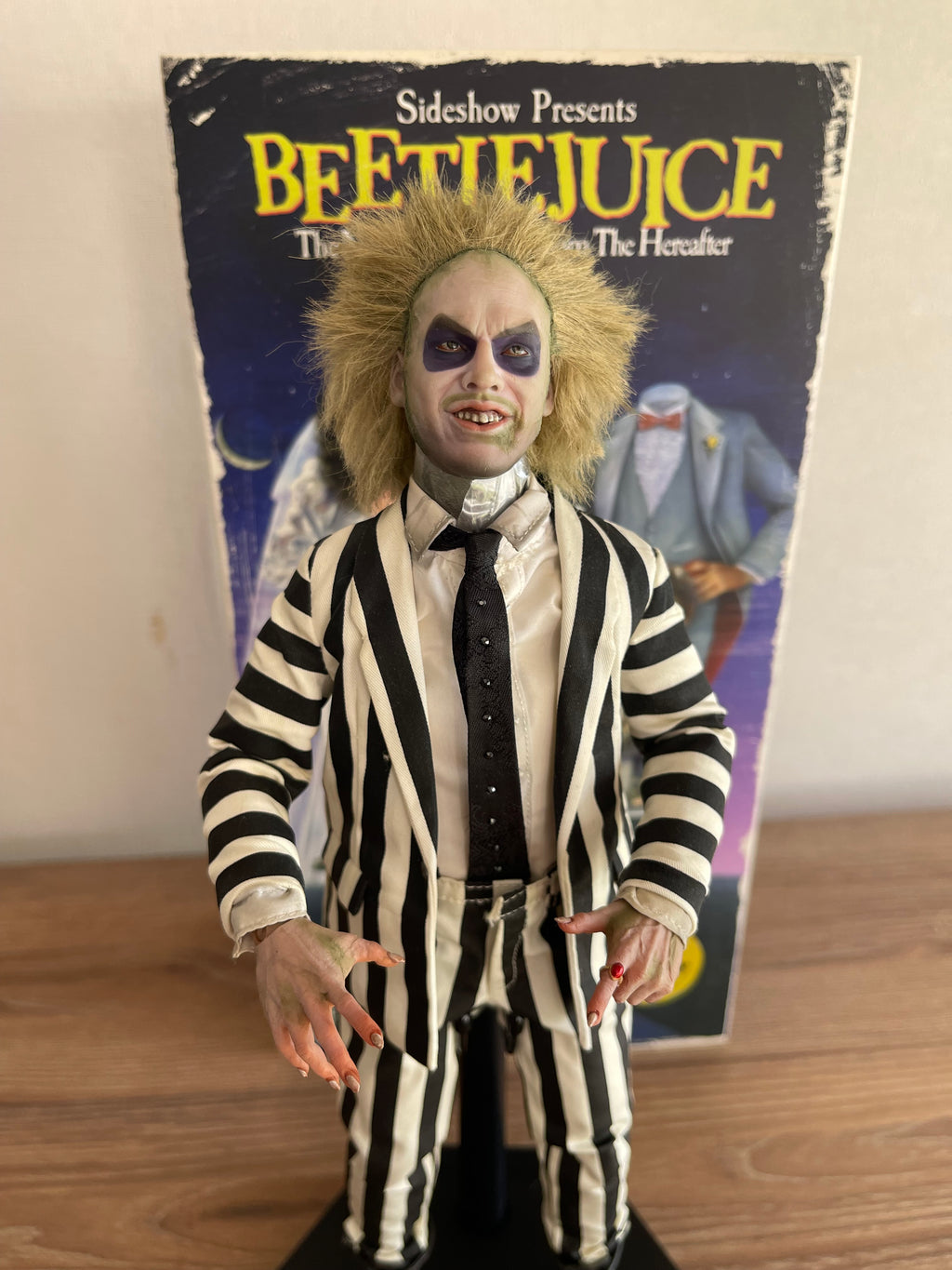 BEETLEJUICE-SIDESHOW ESCALA 1/6 versión PREMIUM