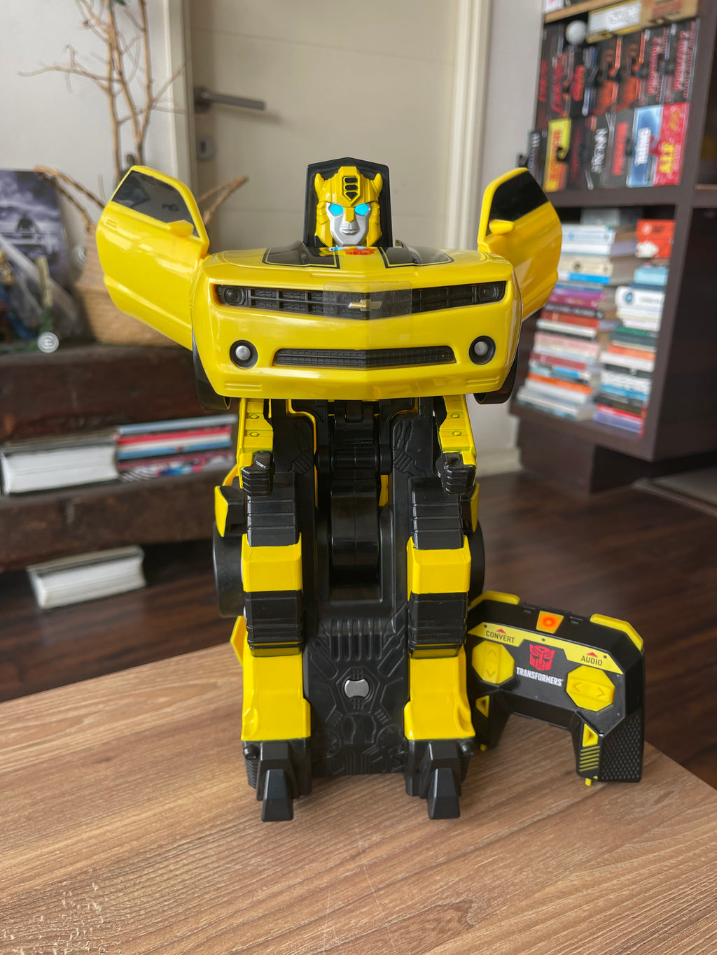 Bumblebee Transformers Vehiculo R/C Jada Toys