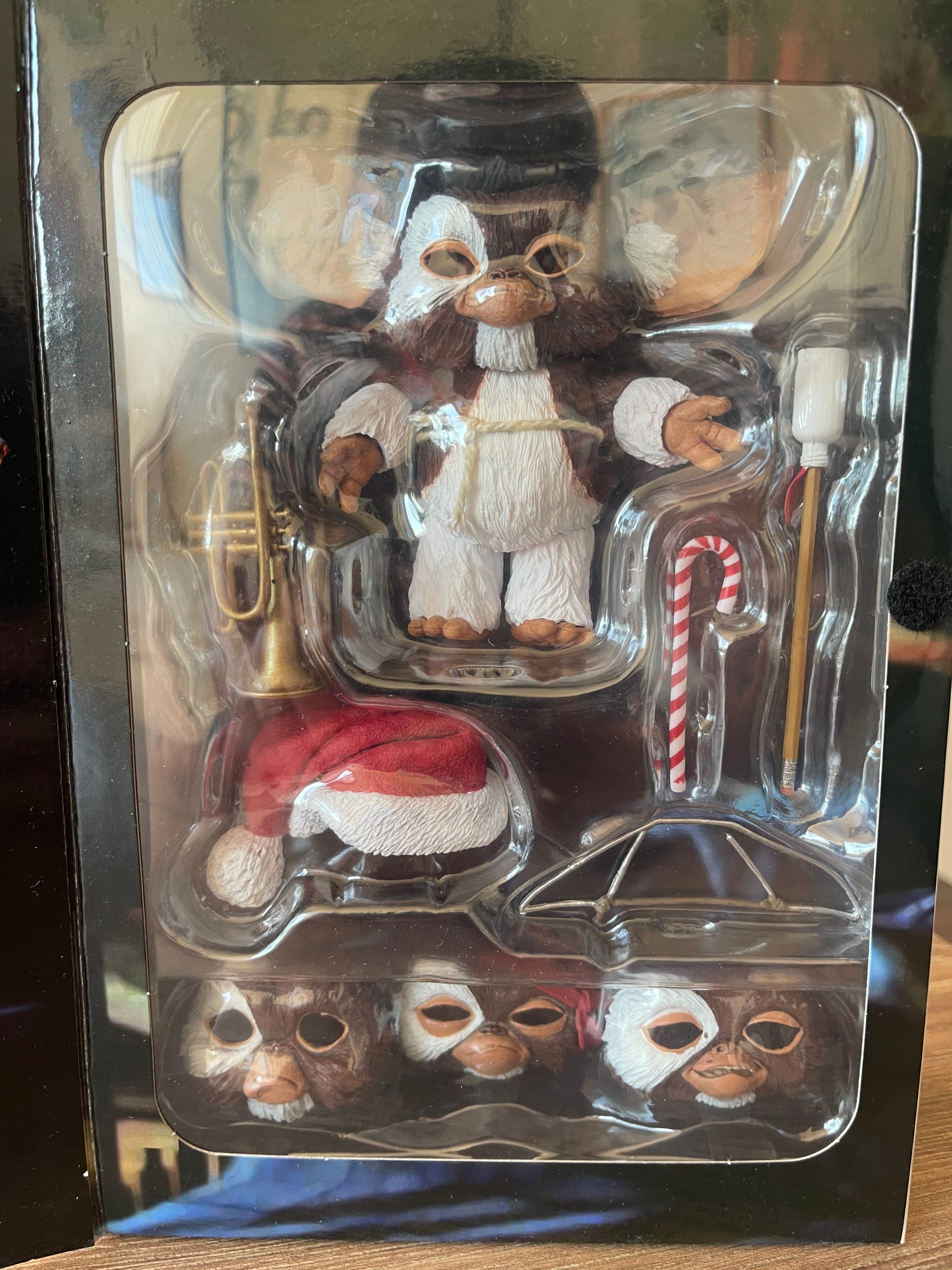 GIZMO (MOGWAI) GREMLINS NECA ULTIMATE