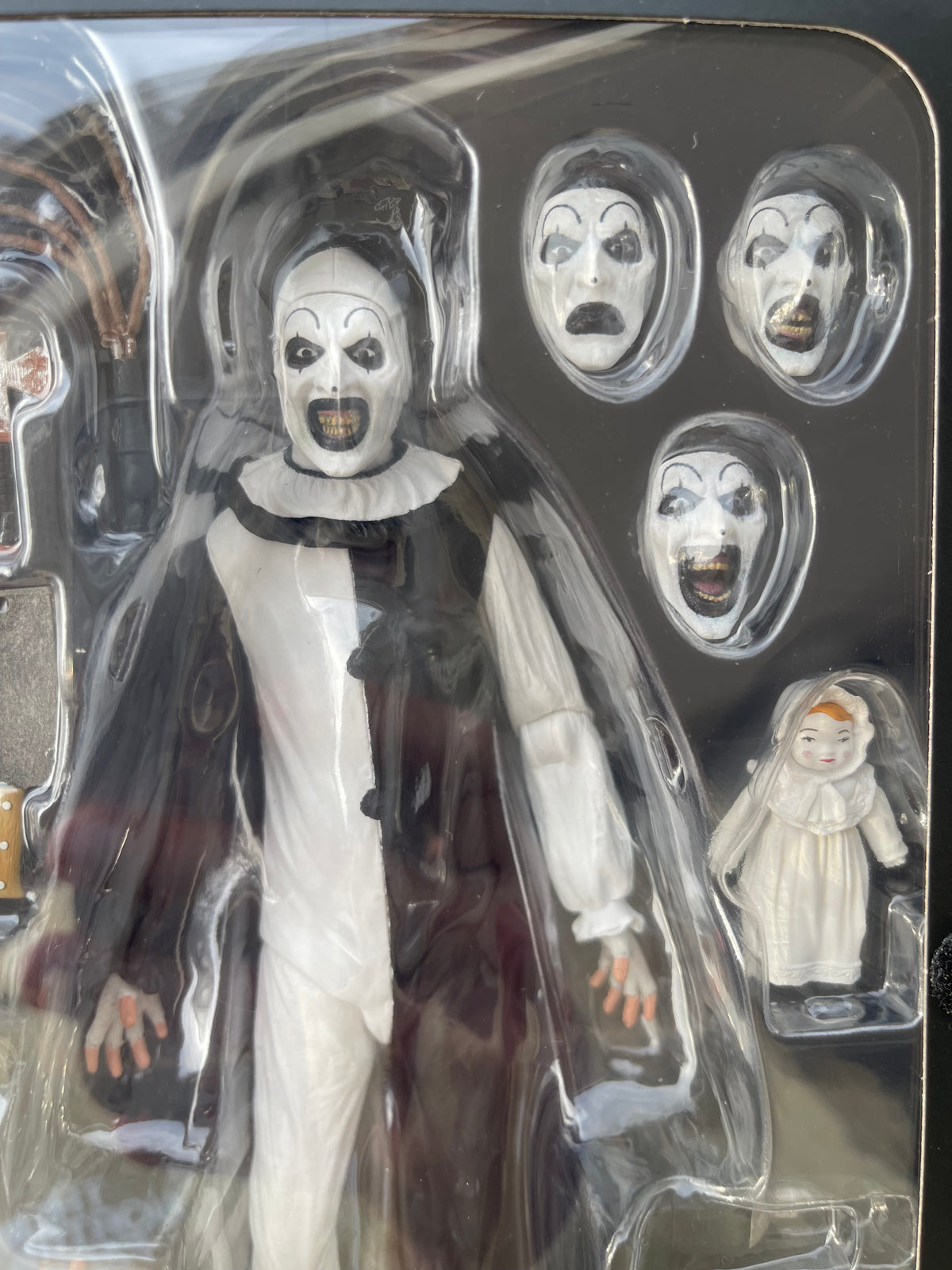 Figura Ultimate Art the Clown – NECA (Terrifier)