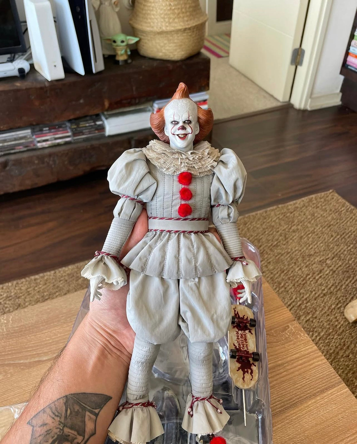 🎈🤡 IT (2017) – PENNYWISE 1/6 HOT TOYS 🤡🎈