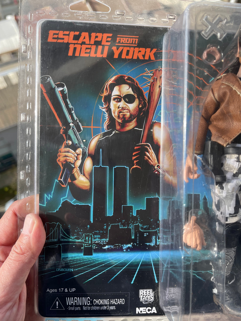 🐍🔫 SNAKE PLISSKEN – ESCAPE FROM NEW YORK – NECA RETRO CLOTH 🔫🐍