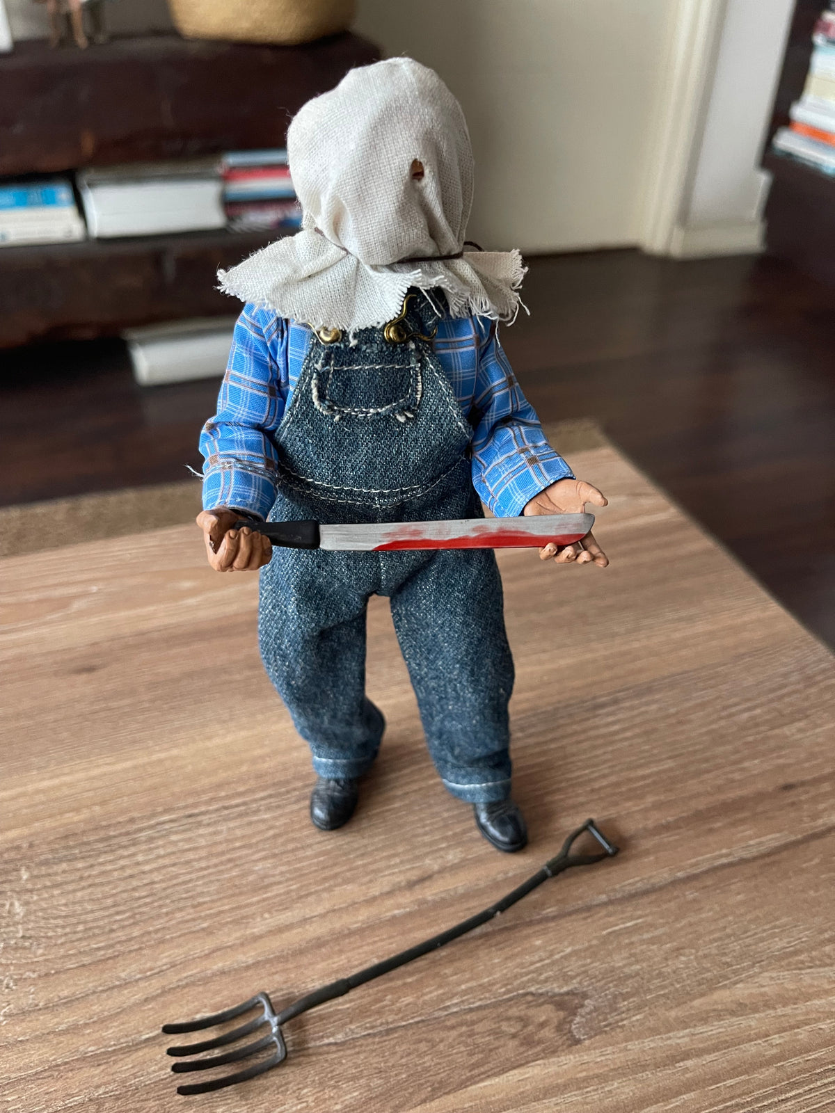 JASON VOORHEES NECA RETRO CLOTH PARTE II