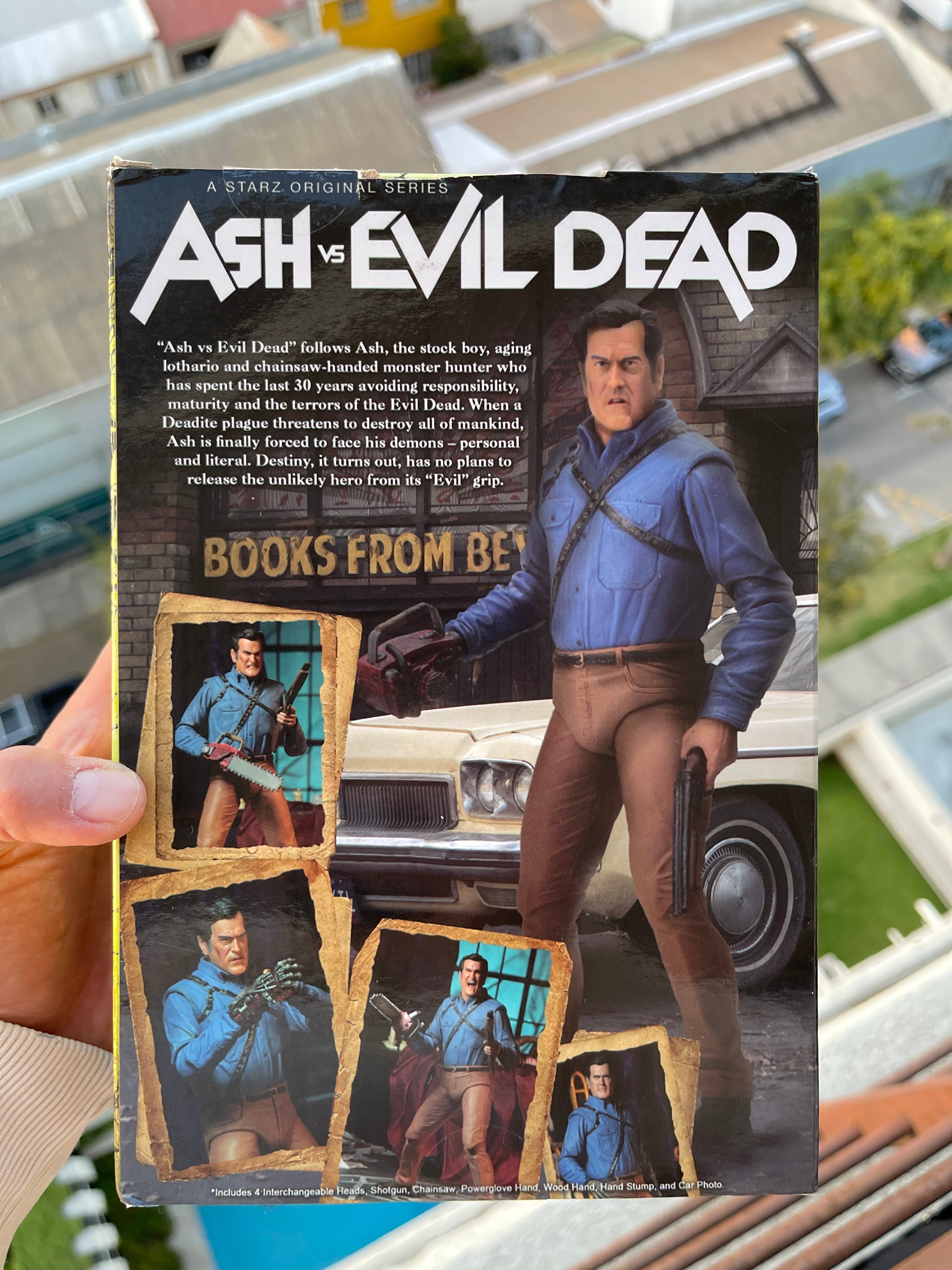 Ash vs Evil Dead (Ash Williams) Caja 3D Neca Ultimate