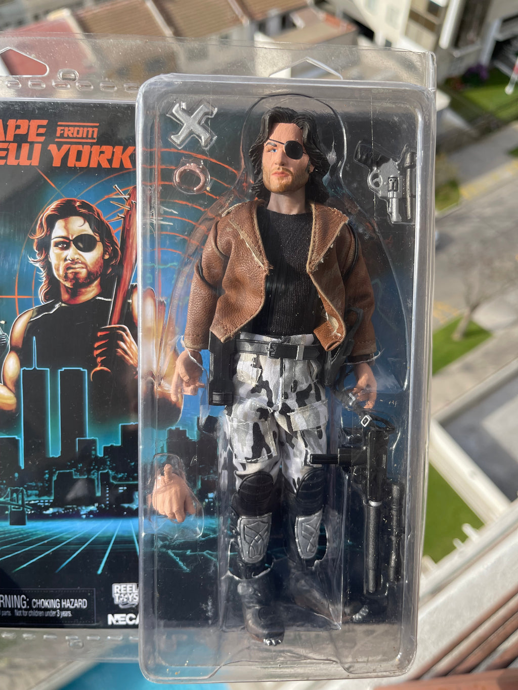 🐍🔫 SNAKE PLISSKEN – ESCAPE FROM NEW YORK – NECA RETRO CLOTH 🔫🐍