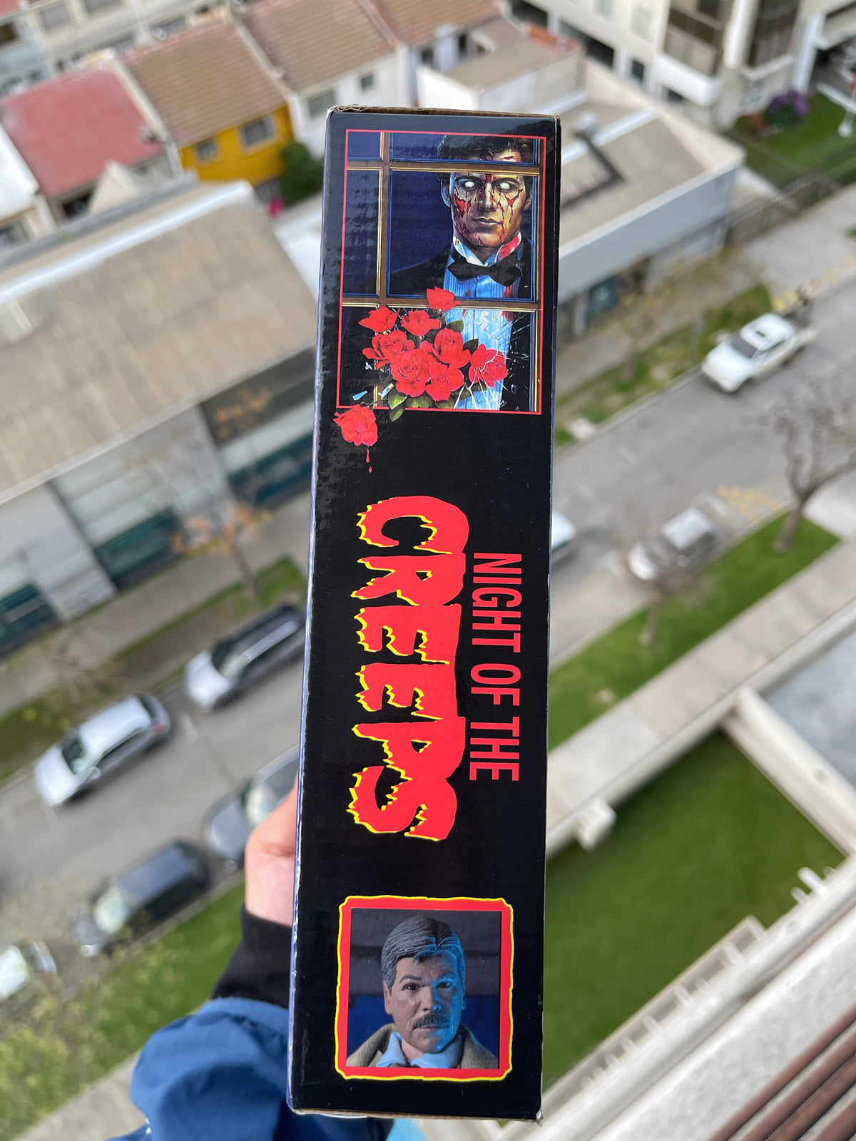 🕵️‍♂️🧟 NIGHT OF THE CREEPS – DETECTIVE RAY CAMERON NECA RETRO CLOTH 8” 🔥