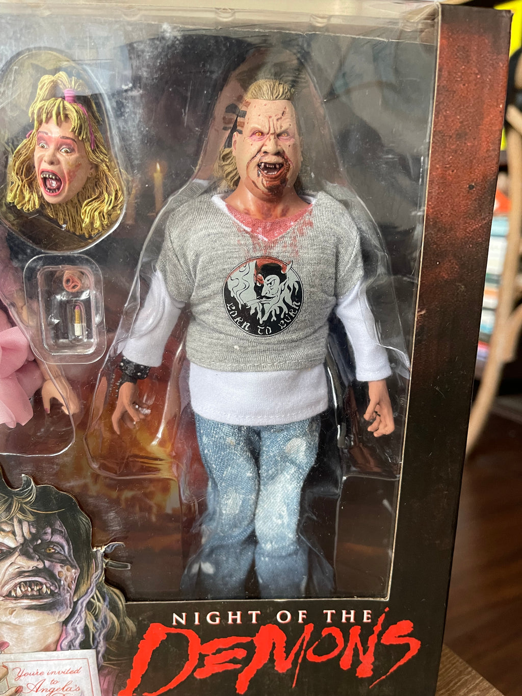 👹🔥 NIGHT OF THE DEMONS – SUZY & STOOGE 2-PACK 🔥👹NECA Retro Cloth – Scream Factory Exclusive (2.5000 Unidades Fabricadas, Edición Limitada)