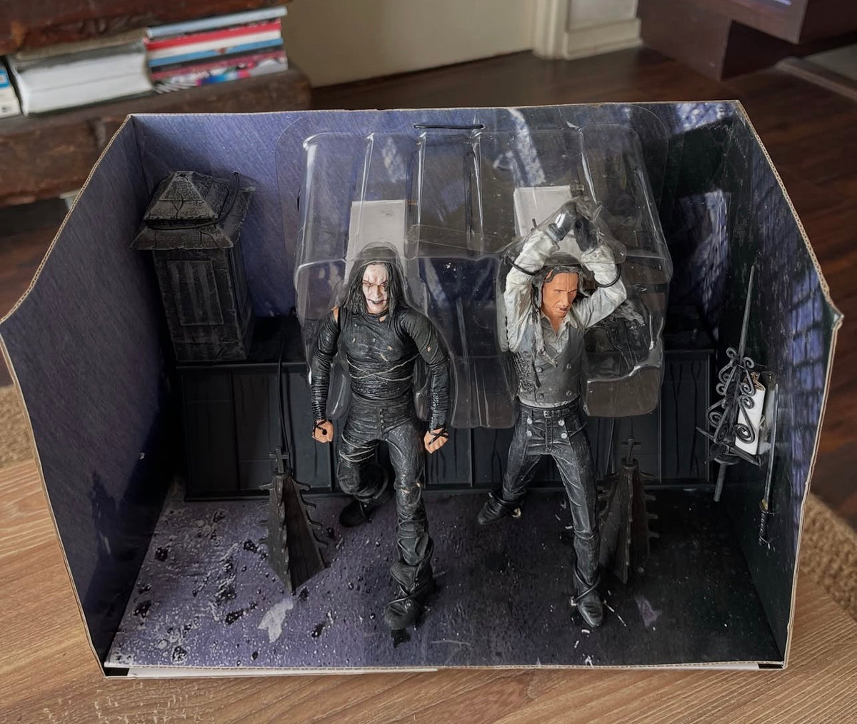 NECA Cult Classics – The Crow: Eric Draven vs Top Dollar