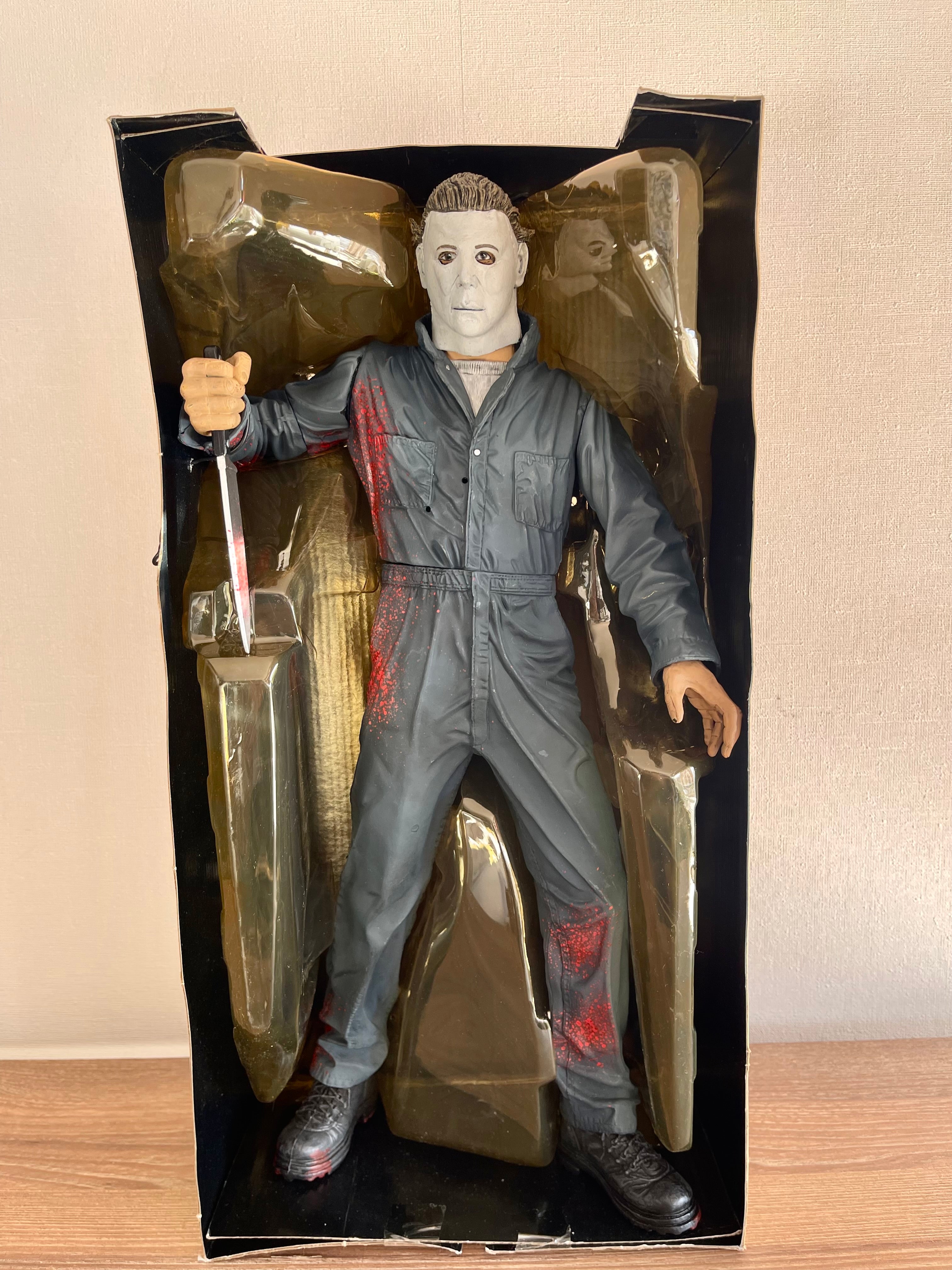 HALLOWEEN 🎃 (1978) MCFARLANE MOVIE MANIACS SERIES 3 escala 1/4 18” pulgadas con sonido y sensor de sonido 🎃🎃🎃🎃