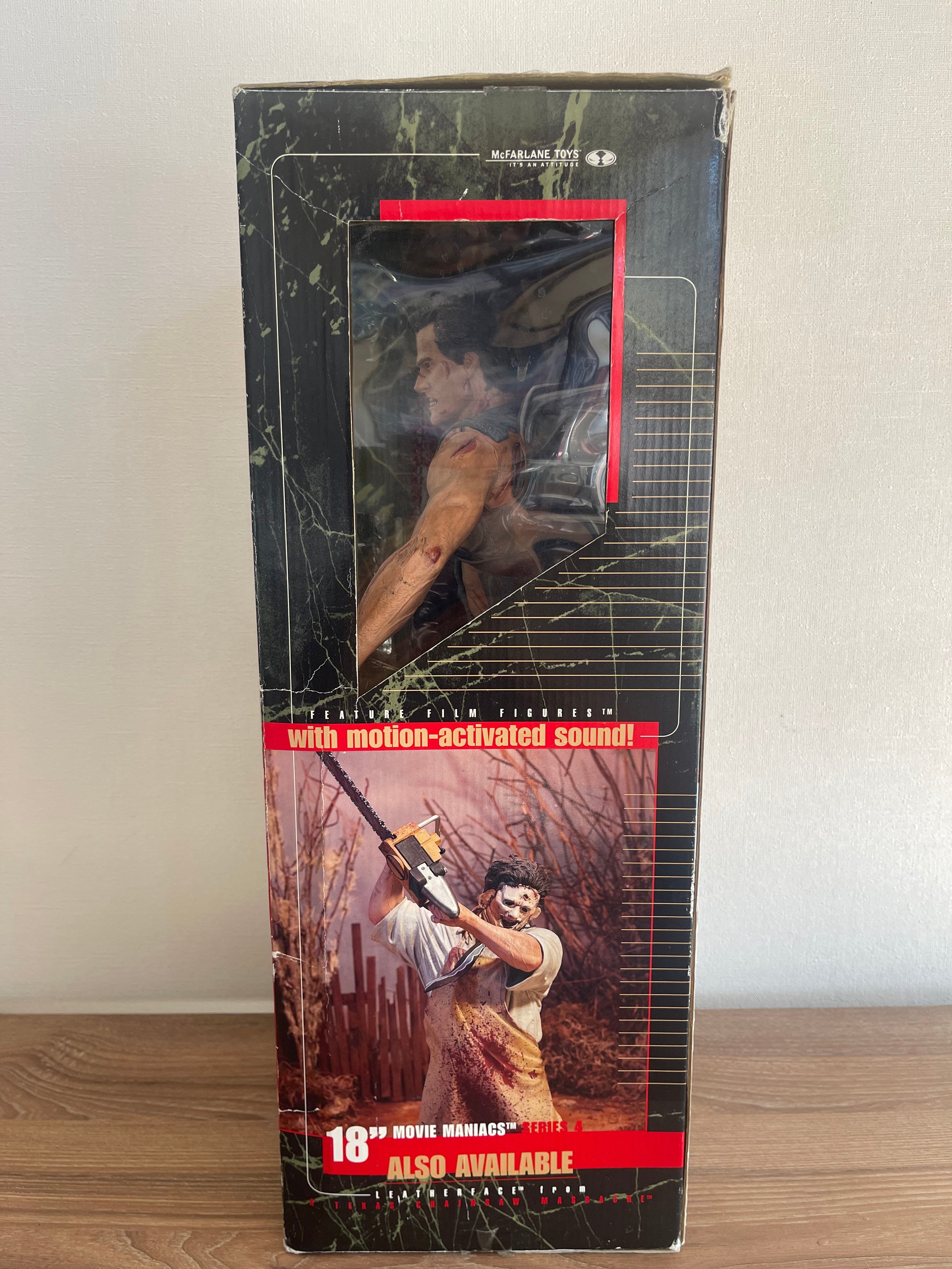 ASH THE ARMY OF DARKNESS MOVIE MANIACS SERIES 4 ESCALA 1/4 18” PULGADAS CON SONIDO Y SENSOR DE SONIDO AÑO 2001