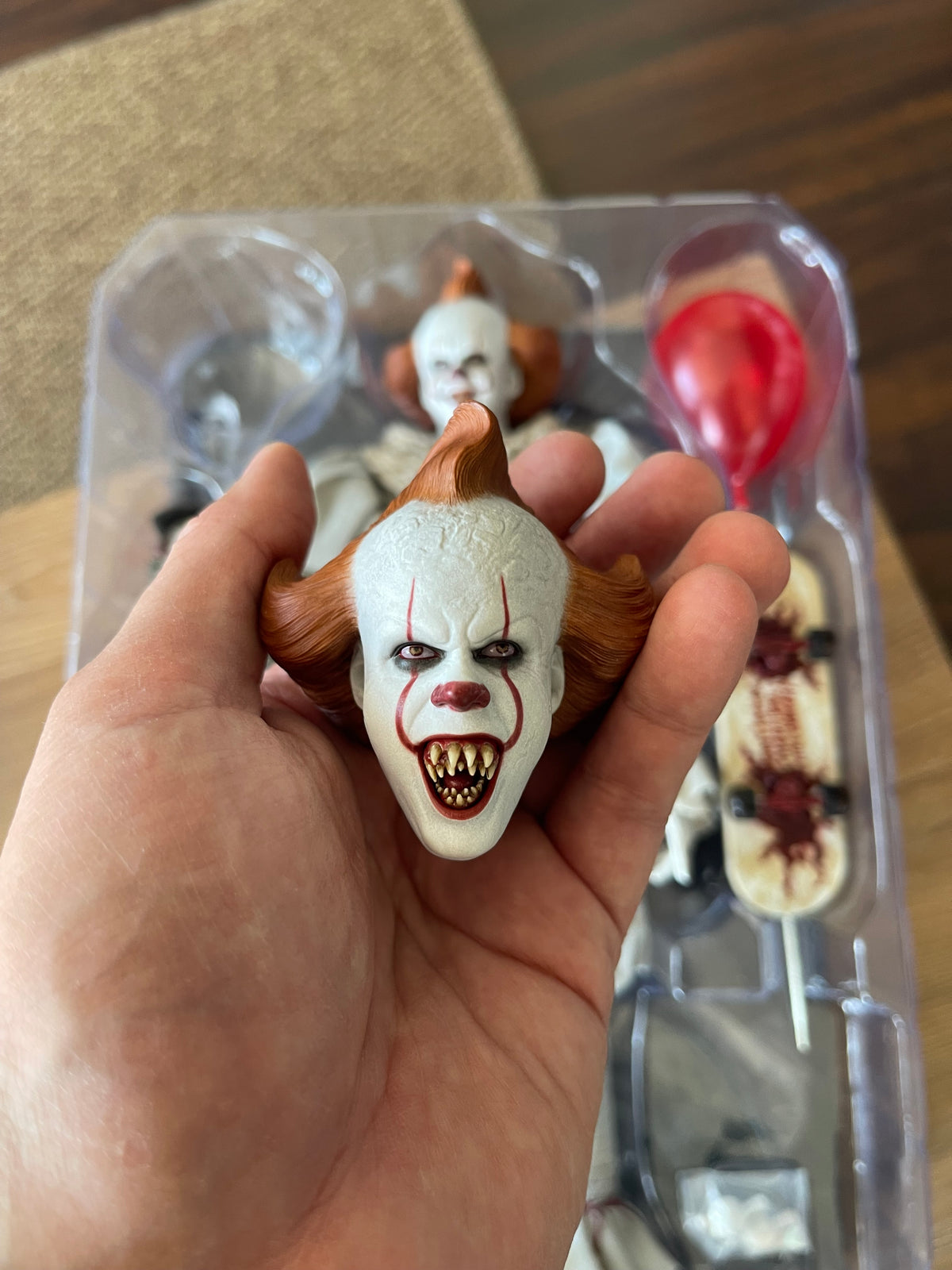 🎈🤡 IT (2017) – PENNYWISE 1/6 HOT TOYS 🤡🎈