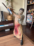LEATHERFACE MOVIE MANIACS SERIES 4 ESCALA 1/4 18” PULGADAS CON SONIDO Y SENSOR DE SONIDO AÑO 2001