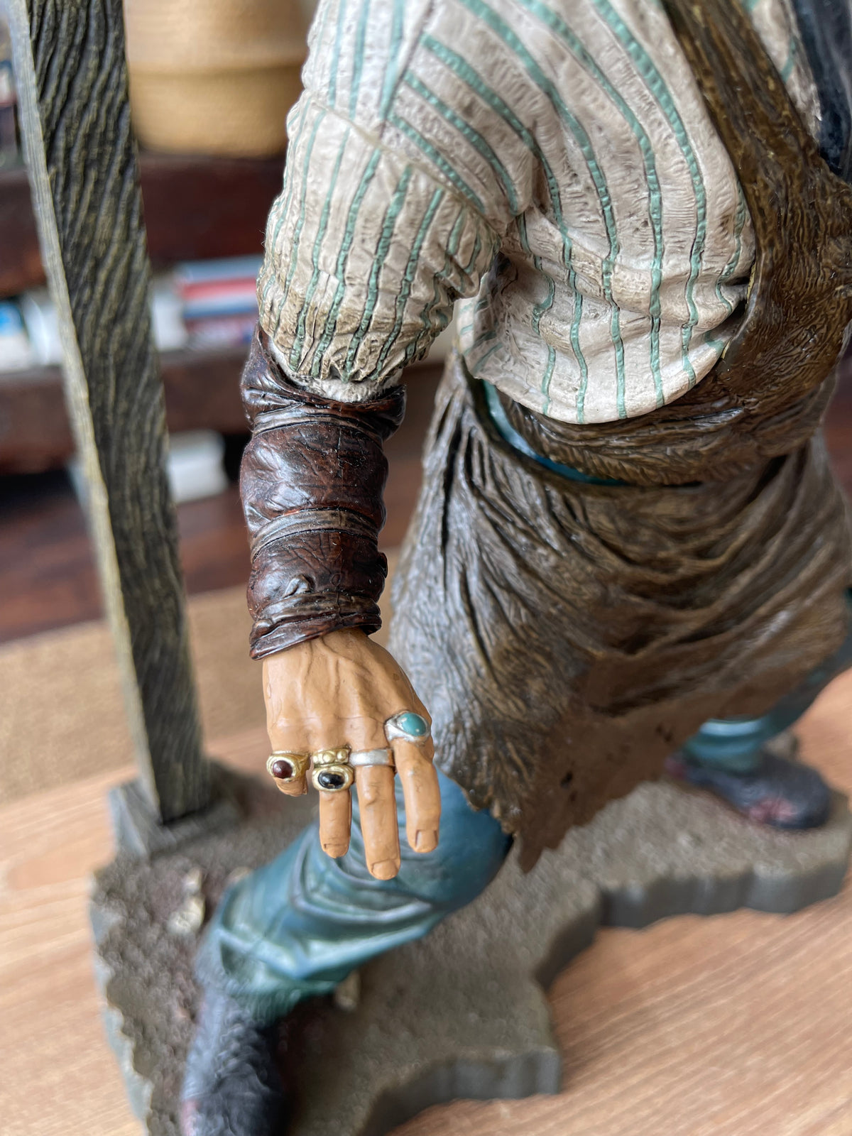🪚 Leatherface – McFarlane Movie Maniacs Series 6 (escala 1/6)