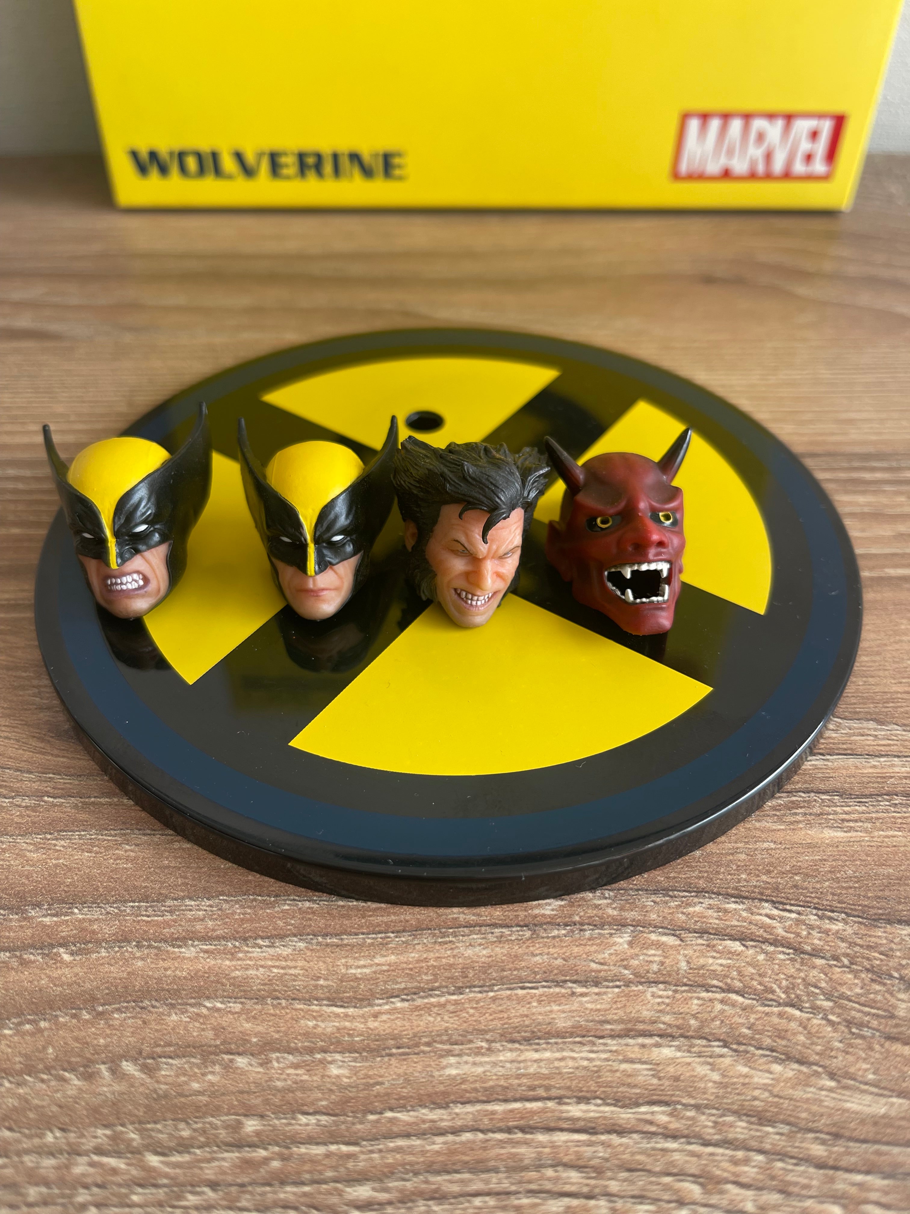 Mezco One:12 Collective Wolverine – NYCC Comic Con 2017 Fall Exclusive