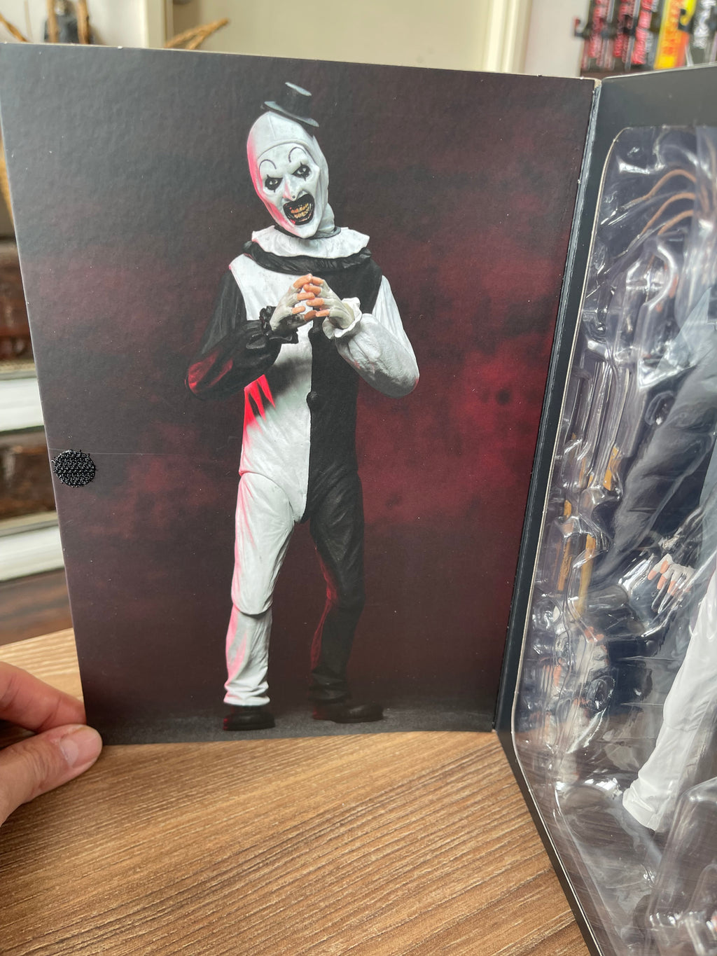Figura Ultimate Art the Clown – NECA (Terrifier)