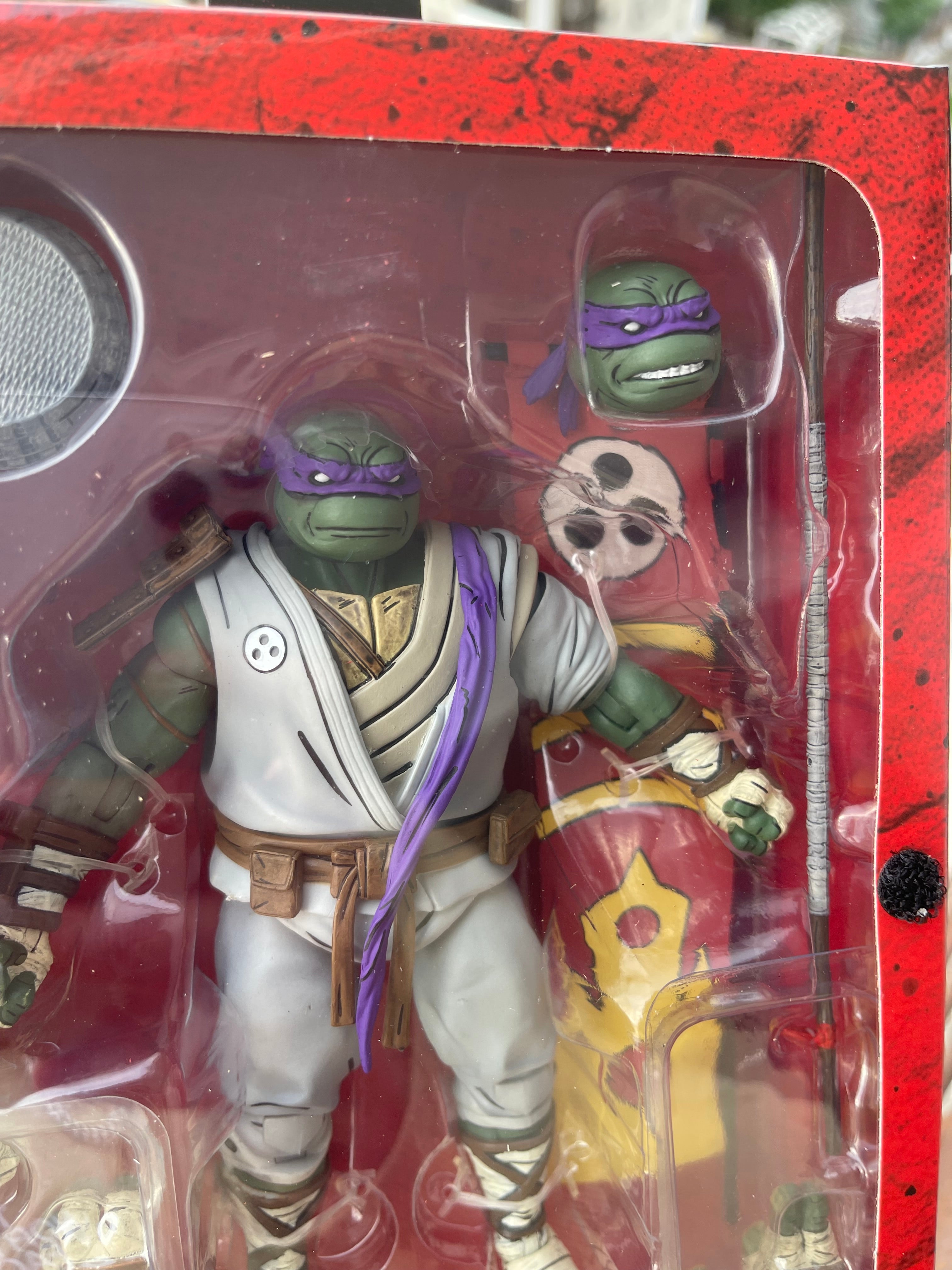 🐢 NECA ULTIMATE DONATELLO – THE LAST RONIN ⚔️